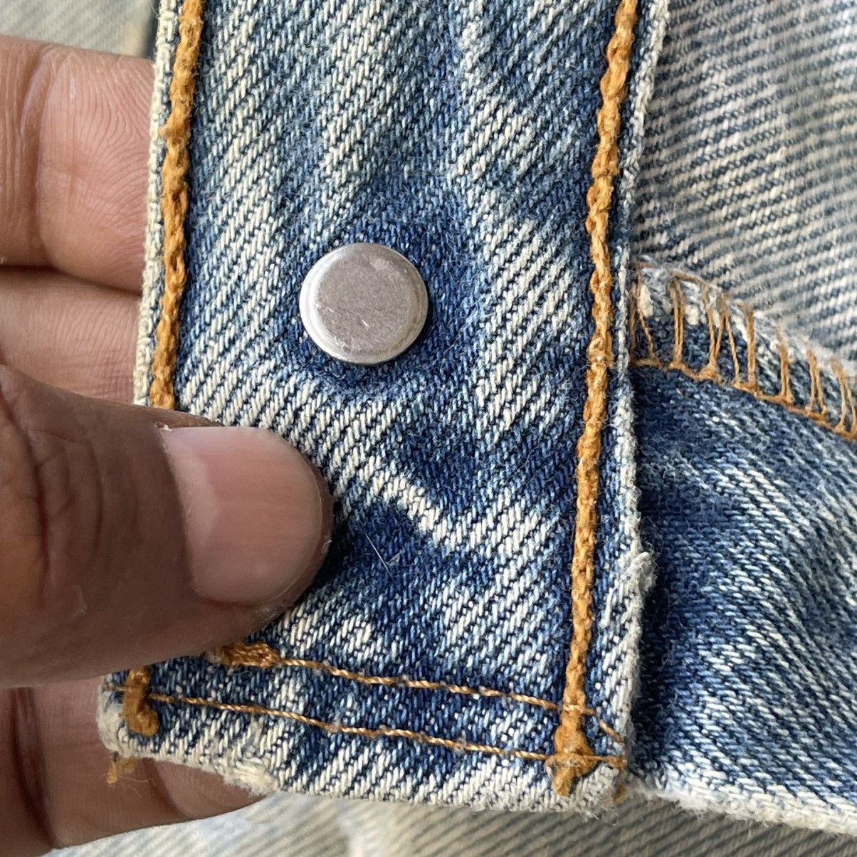 Levi's Vintage 90s Levi's 501xx Denim Jeans Thrashed Distressed Size US 33 - 17 Thumbnail