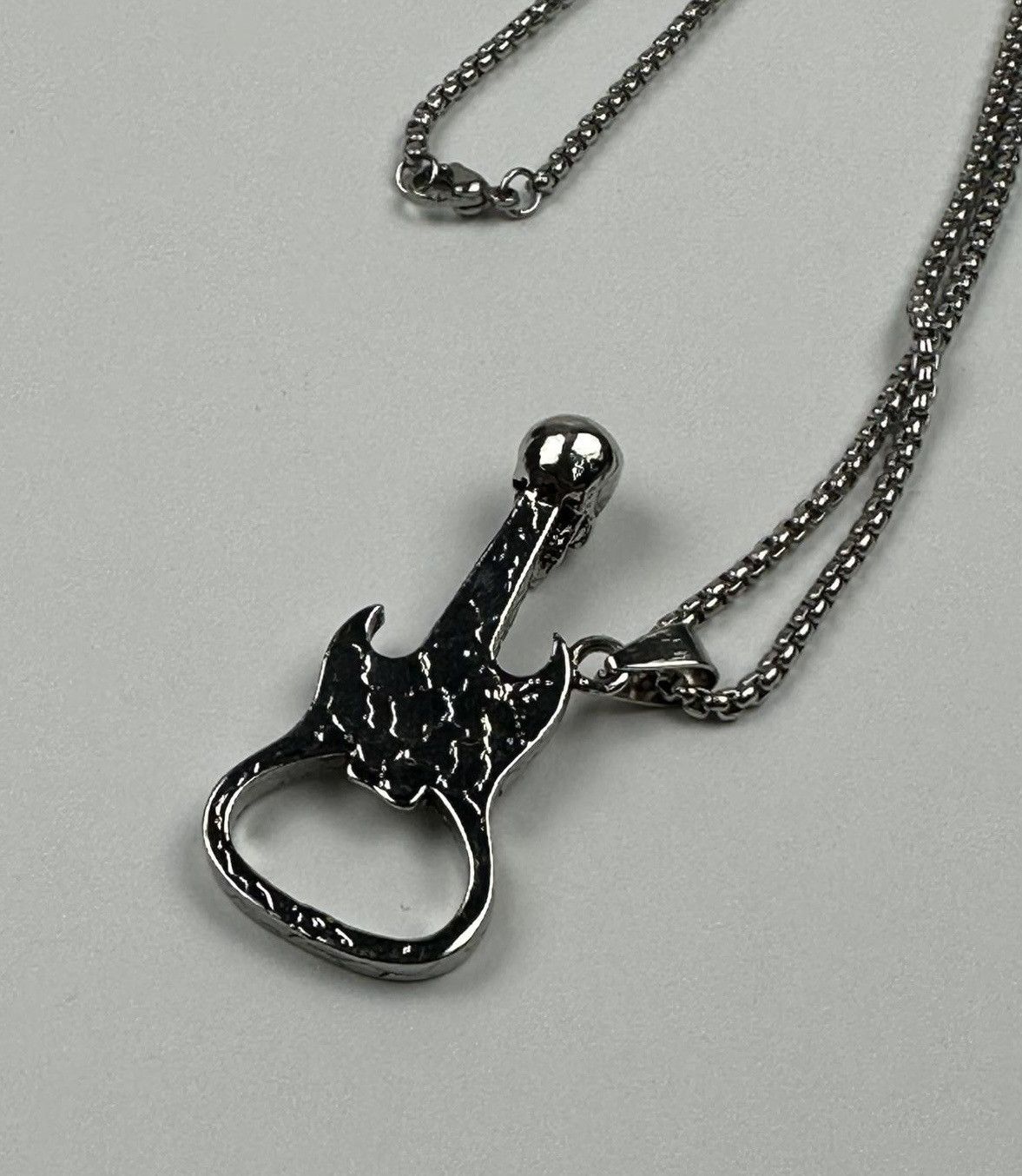 Seditionaries guitar skull necklace Size ONE SIZE - 3 Thumbnail