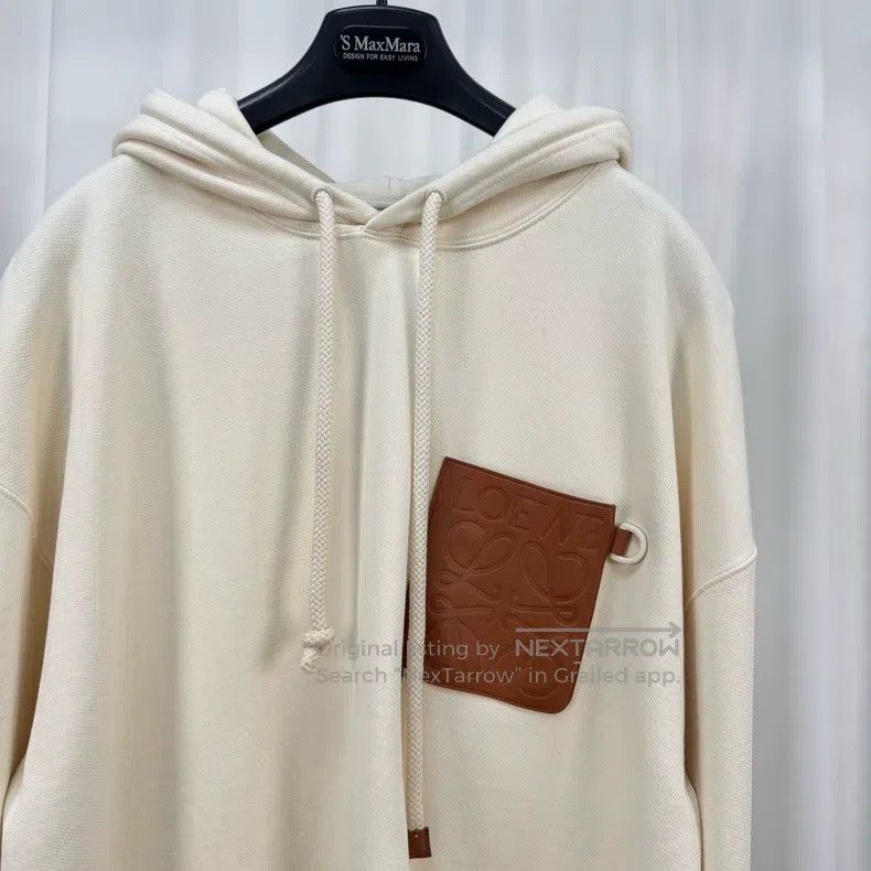 Loewe Loewe Logo hooded sweatshirt with chest leather patch Size L / US 10 / IT 46 - 3 Thumbnail