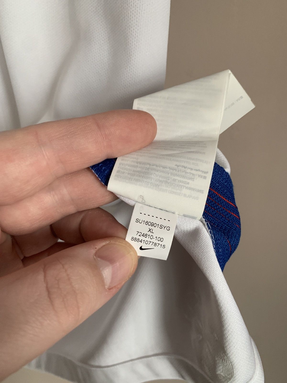 Nike England 2016 2018 home Nike soccer football shirt jersey XL Size US XL / EU 56 / 4 - 10 Thumbnail