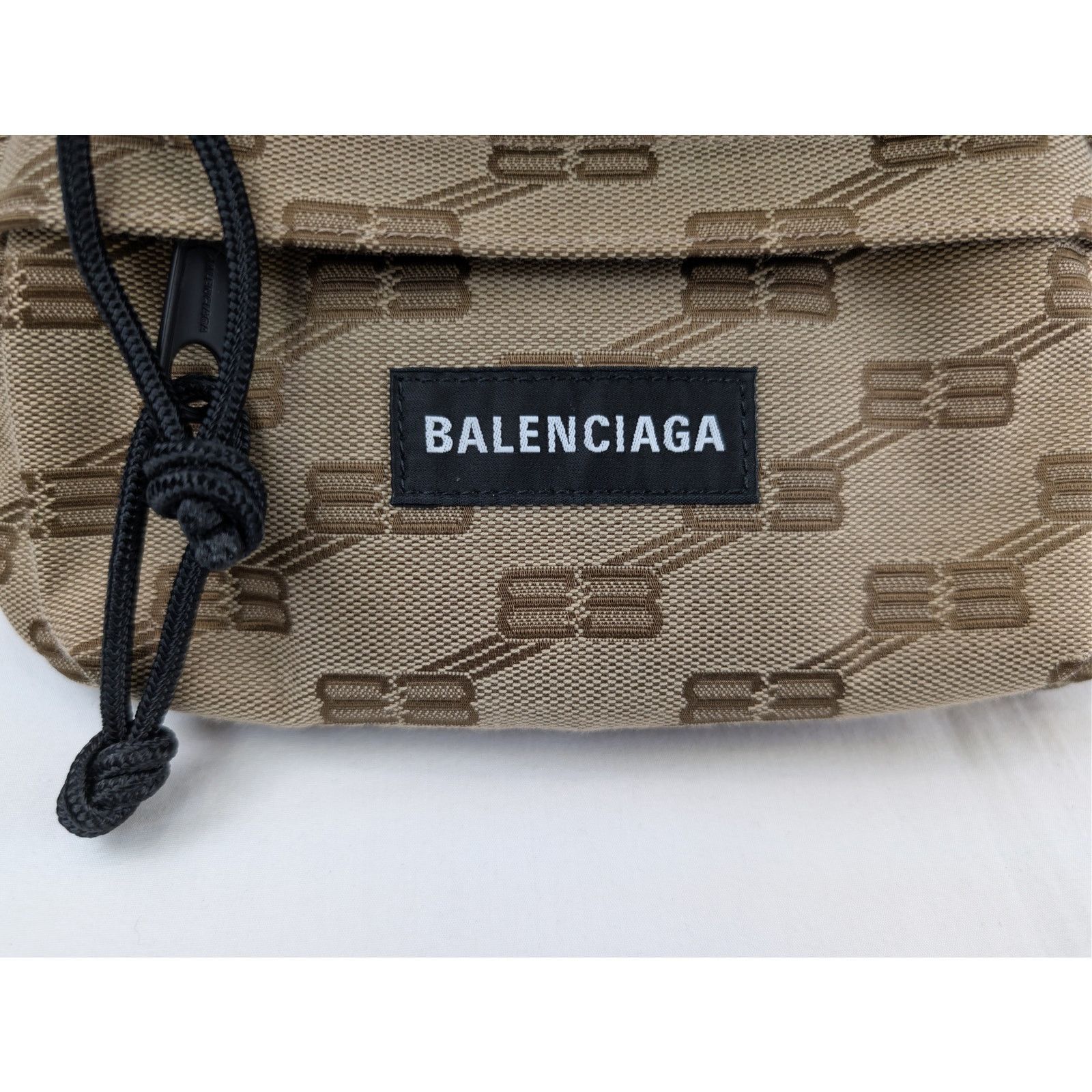 Balenciaga o1rshd1 Size: OS/ BB monogram jacquard canvas Belt Bag Brown Size ONE SIZE - 3 Thumbnail