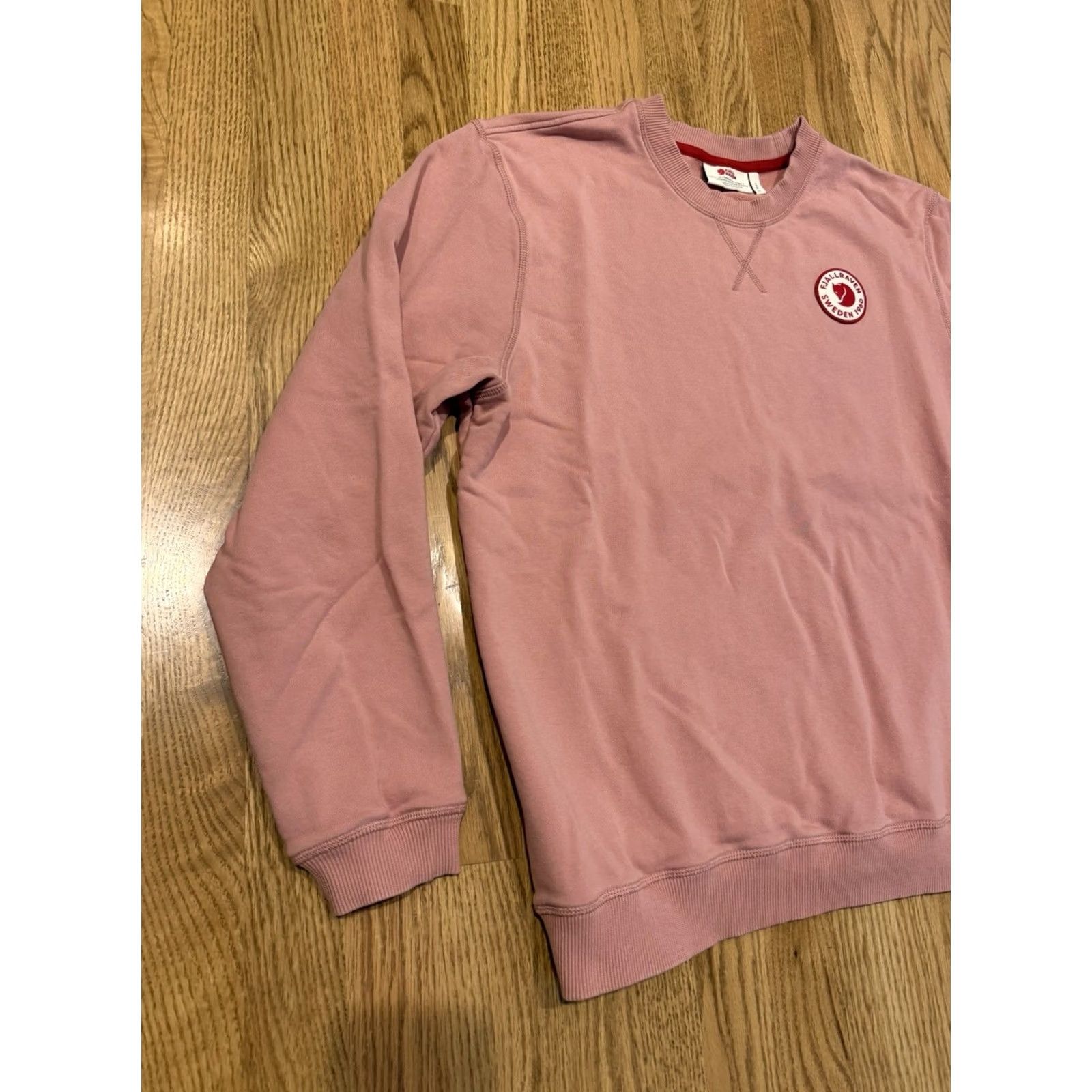 Vintage Fjallraven Logo Badge Sweater Mens XL Crewneck Sweatshirt Pullover Pink Cotton Size US XL / EU 56 / 4 - 5 Thumbnail