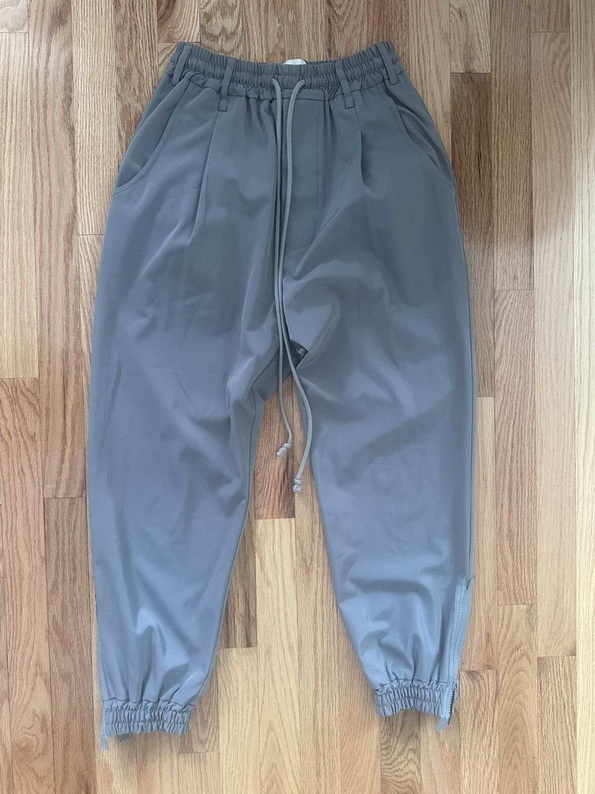 Song For The Mute Naíve Zipper Cuff Satin Joggers Size US 30 / EU 46 - 1 Thumbnail
