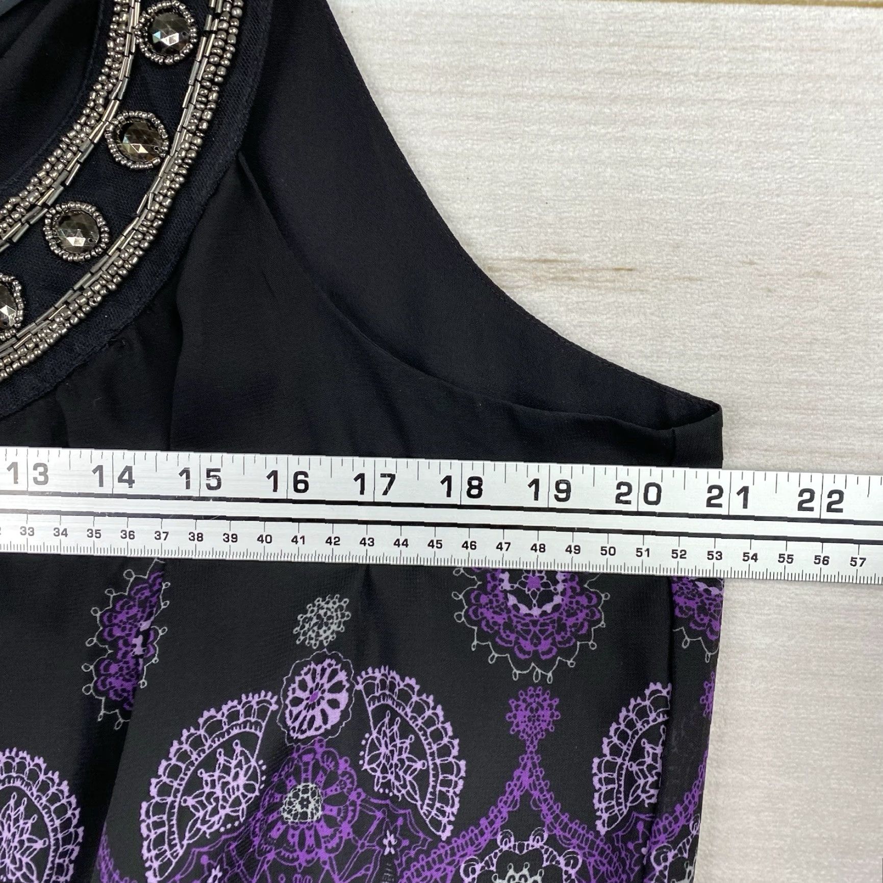 Vintage VINTAGE Apt 9 Womans Top Shirt L Black Purple Beaded Geometric 90s Fairy Bohemian Western Dressy Cap Sleeve Sleeveless Size L / US 10 / IT 46 - 6 Thumbnail