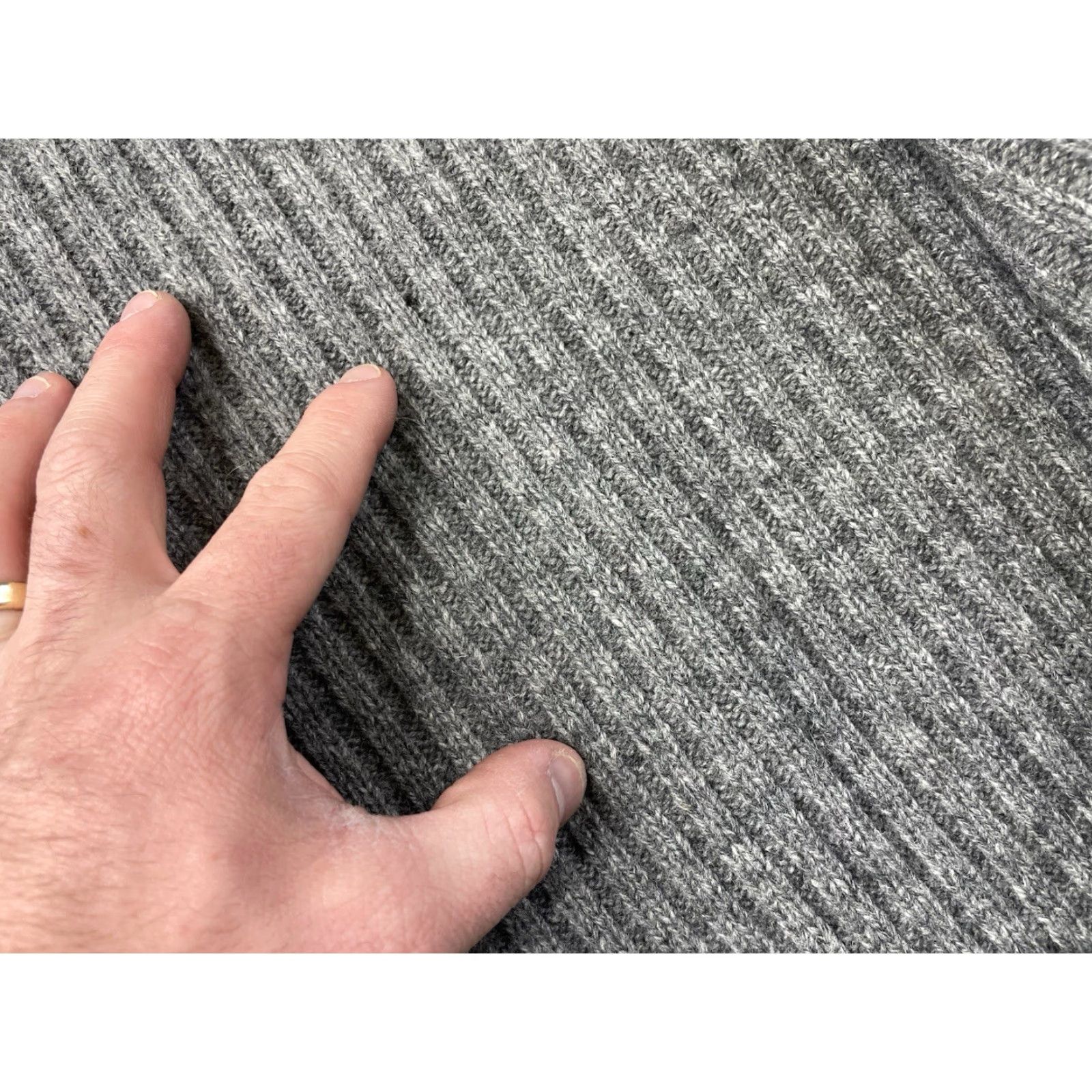 Vintage VINTAGE L.L. Bean Mens Sweater Henley Wool Gray XL Crew Neck Long Sleeve Patches Heavyweight Knit Autumn Winter Hunting Casual Travel Size US XL / EU 56 / 4 - 4 Thumbnail