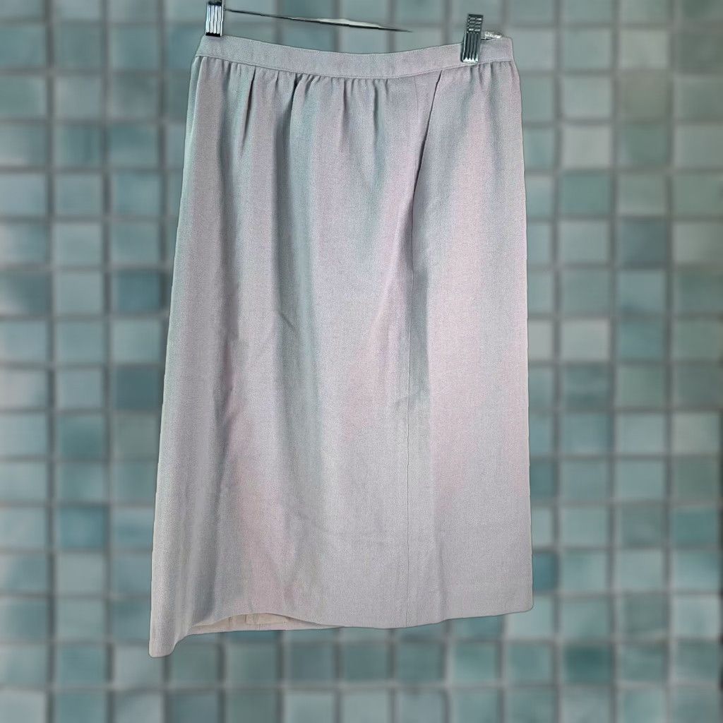 Jones New York Jones New York A-Line Skirt Women's Gray Size 12 Fully Lined Pockets Casual Wool, Knee Length, 28 in Waist - Regular Fit Size 34" / US 12 / IT 48 - 1 Thumbnail