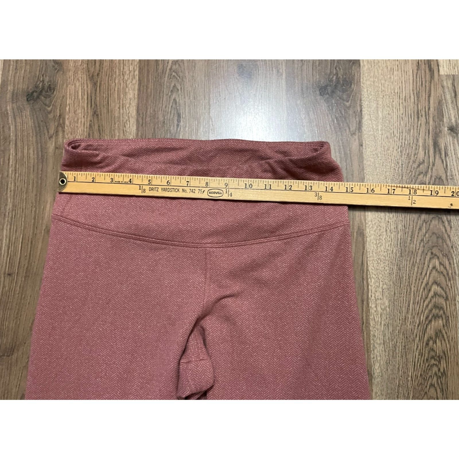 Old Navy **Pink Old Navy Women's Size Large Skinny Leggings** User: **Pink Old Navy Women's Size Large Skinny Pants** Size 36" / US 14 / IT 50 - 5 Thumbnail