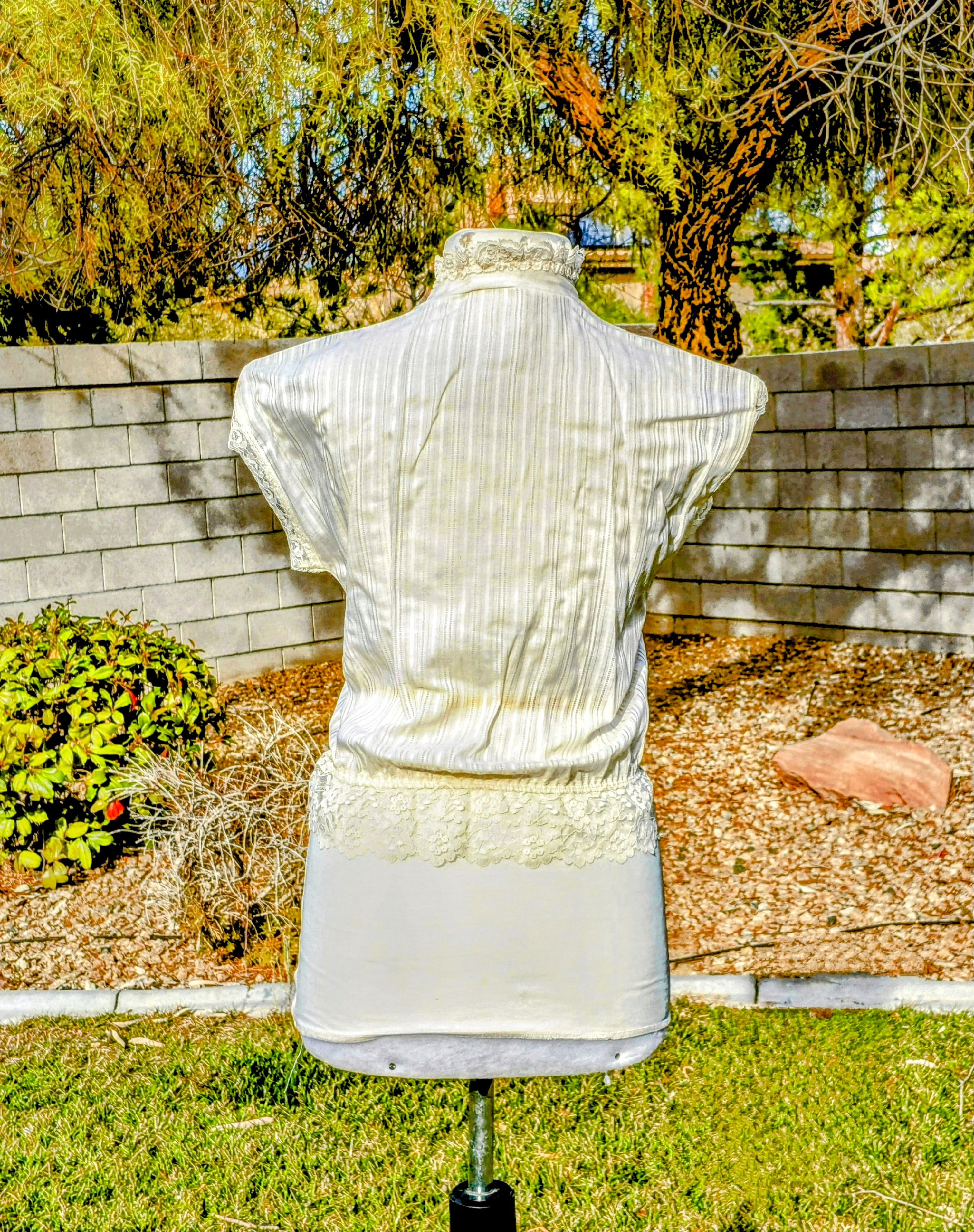 Vintage Lace Victorian Blouse Petite USA Cottagecore Pullover Top Size M / US 6-8 / IT 42-44 - 2 Thumbnail
