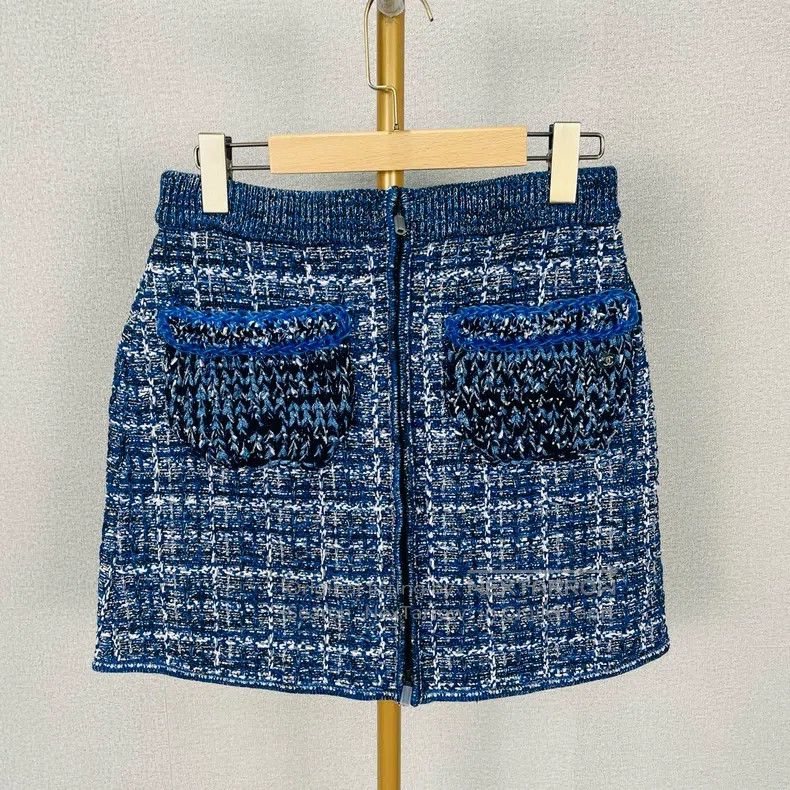Chanel Chanel Show blue tweed short skirt Size 25" / US 0 / IT 36 - 1 Thumbnail