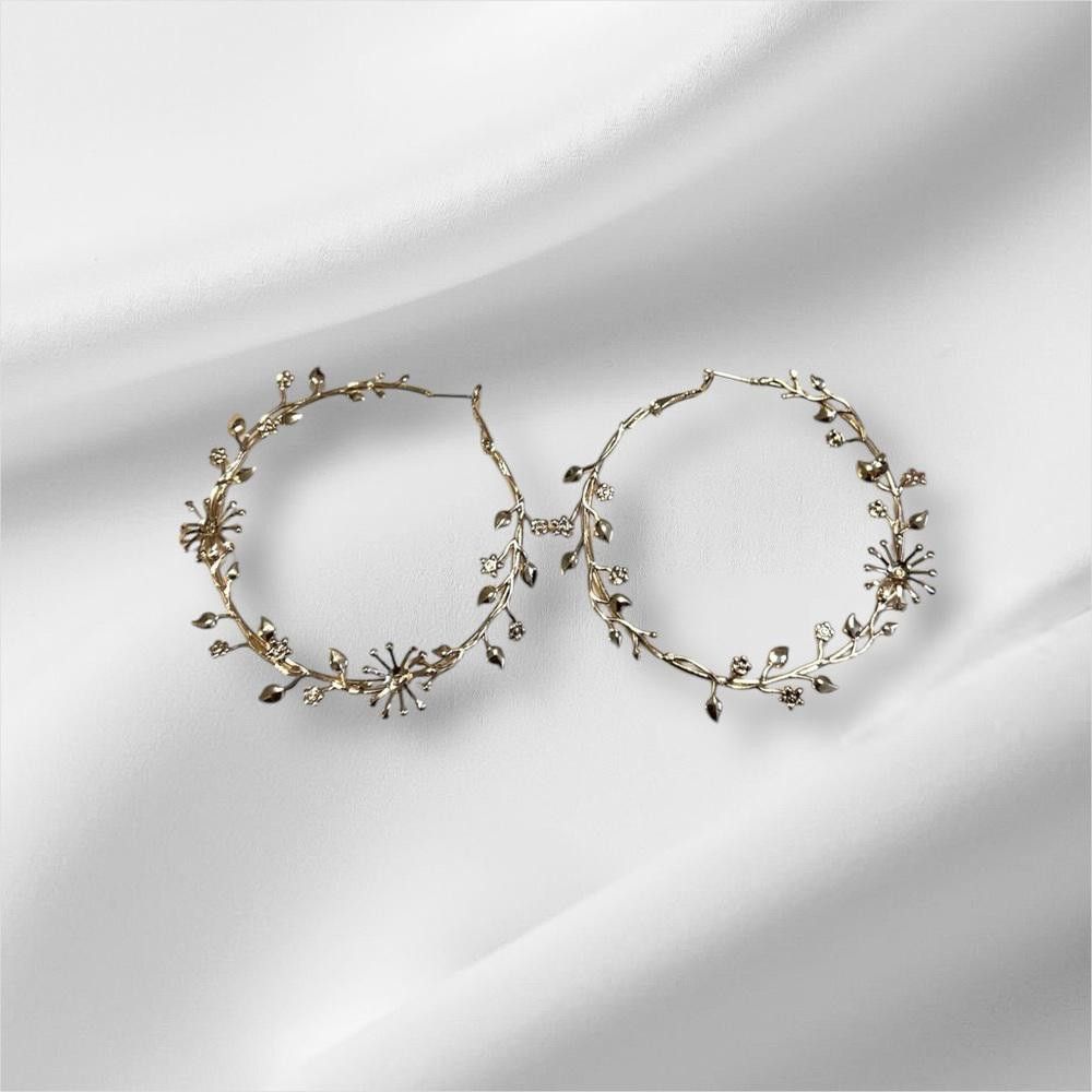 Designer Gold Floral Hoop Earrings Size ONE SIZE - 1 Thumbnail