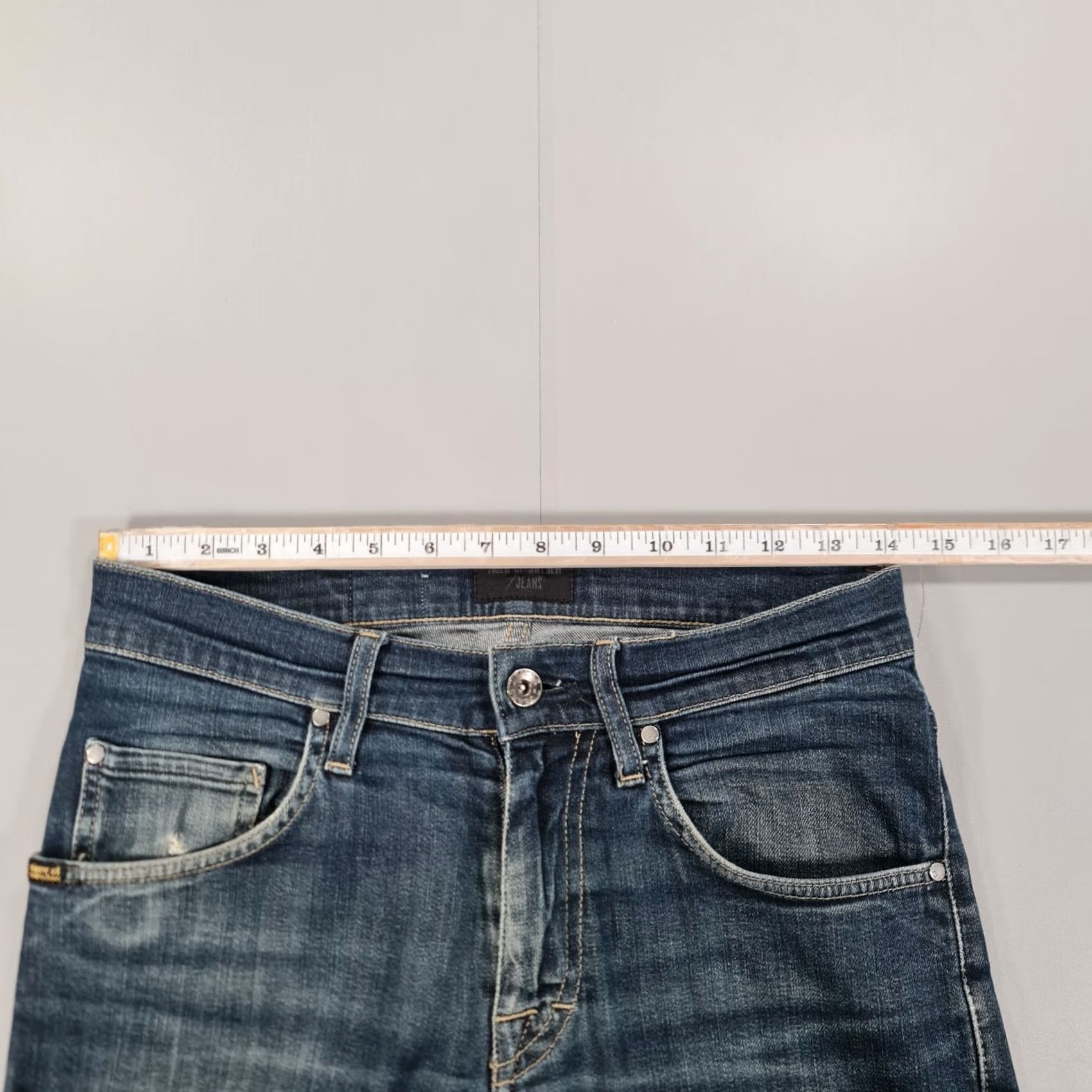 Tiger of Sweden Tiger of Sweden Jeans Blue W28 L30 Slim Fit Zip Stretch IGGY Mens Jeans Slash Skinny Denim 5-Pocket Pockets Distressed Modern Slim Wearable Vintage No Size US 28 / EU 44 - 5 Thumbnail