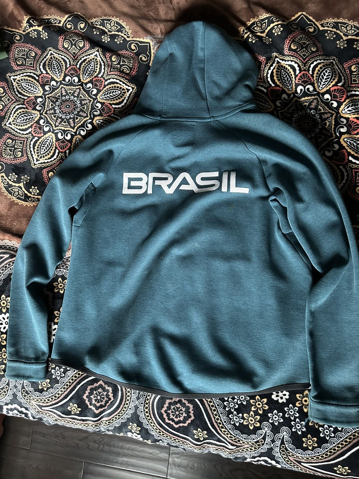 Nike Brazil Olympics Nike tech fleece Size US M / EU 48-50 / 2 - 2 Thumbnail