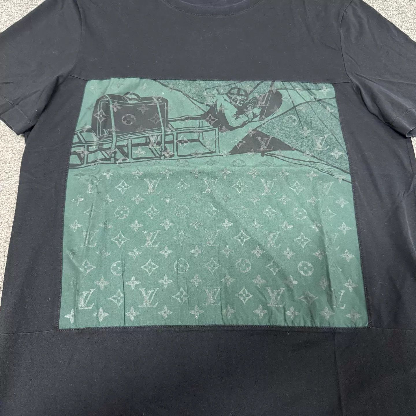 Louis Vuitton LV Black Green Monogram Short Sleeve T-Shirt M Size US M / EU 48-50 / 2 - 4 Thumbnail