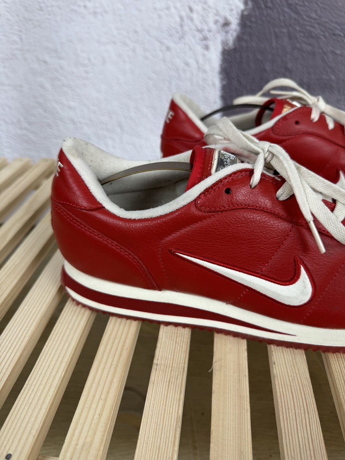 Nike Nike vintage y2k red rare swoosh logo low top sneakers Size US 12 / EU 45 - 2 Thumbnail