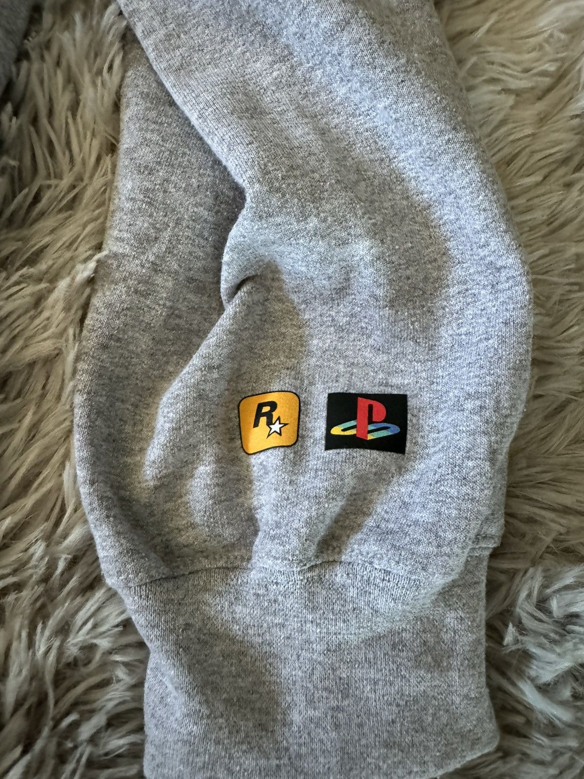 Playstation GTA2 sweat Size US XXL / EU 58 / 5 - 2 Thumbnail