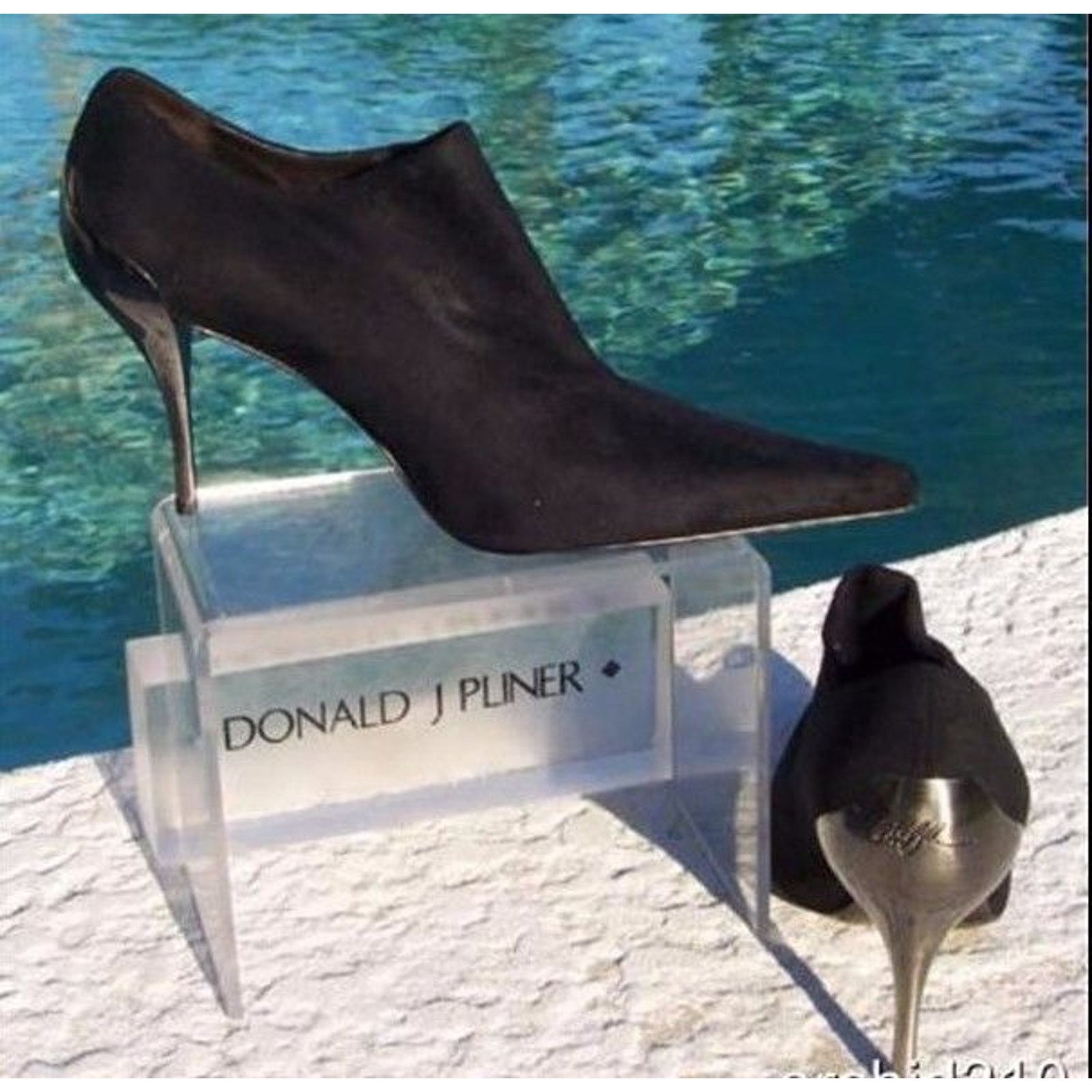 Donald Pliner Donald Pliner Black Elastic Suede Metal Heel Bootie NWT $345 Size US 6 / IT 36 - 5 Thumbnail