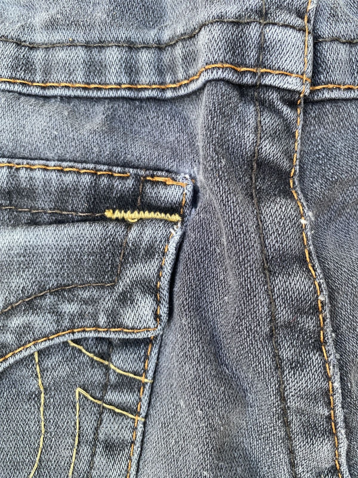 Japanese Brand × Le Grande Bleu (L.G.B.) × True Religion True Religion Flare Distressed Denim Size 26" / US 2 / IT 38 - 18 Thumbnail