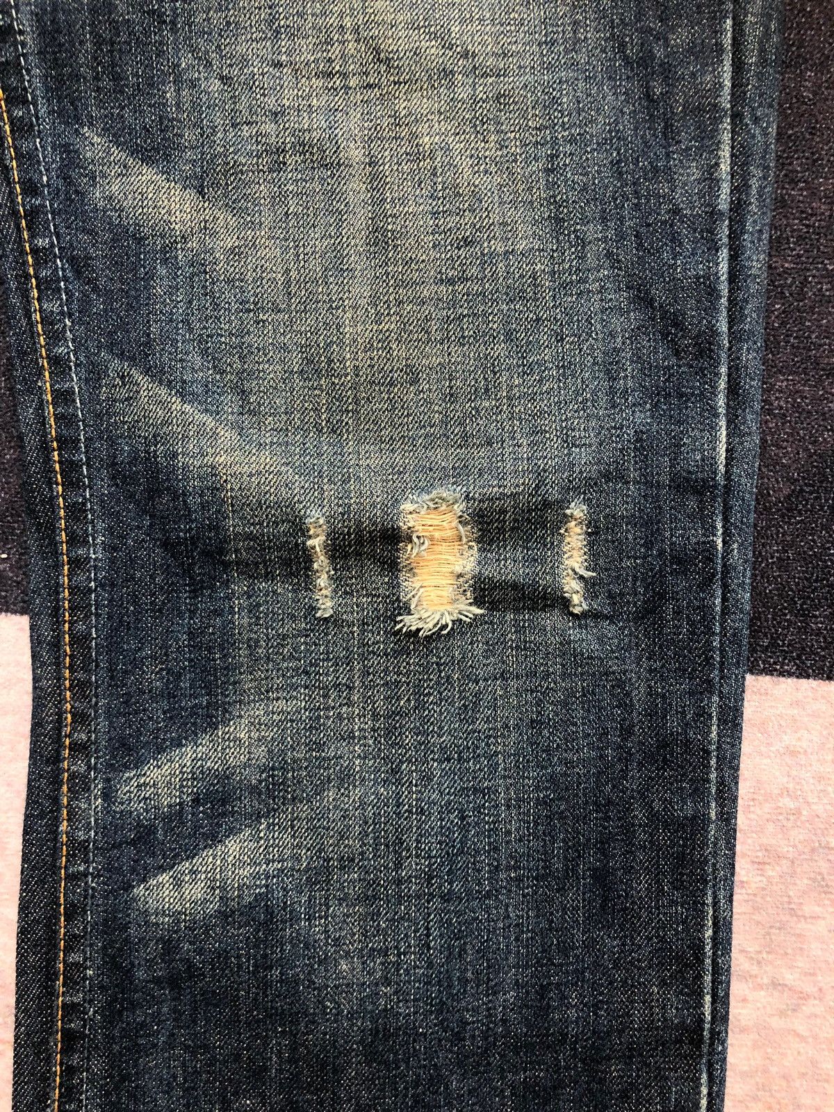 Levi's Vintage Levi's 522 Clawmark Distressed Denim Size US 31 - 7 Thumbnail