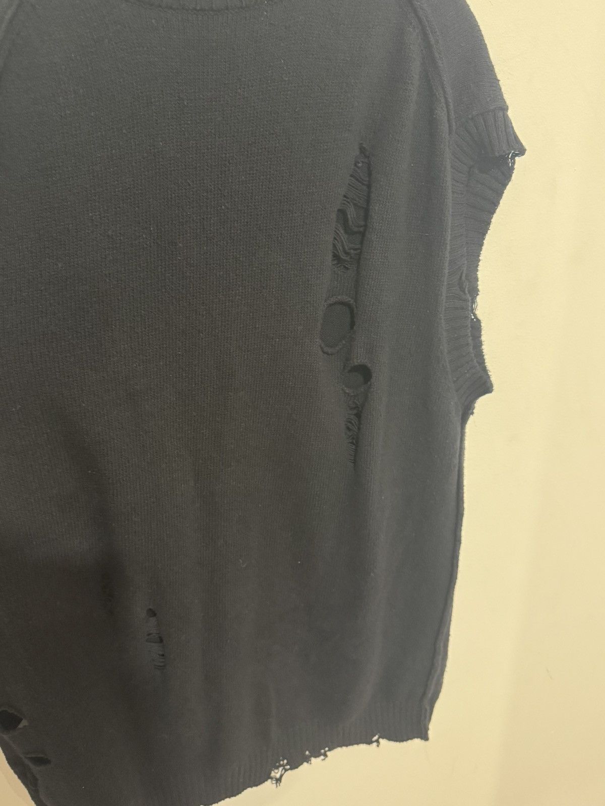 Yohji Yamamoto Yohji Yamamoto Pour Homme 24SS Distressed V-Neck Sweater Size US L / EU 52-54 / 3 - 3 Thumbnail