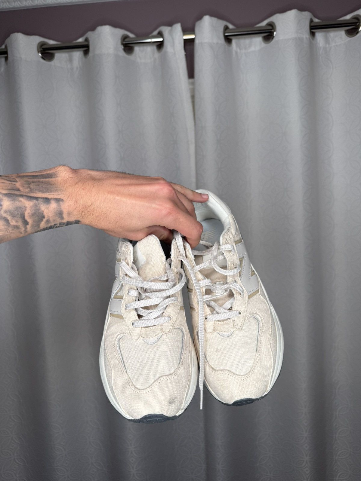 New Balance New Balance 990v3 Size US 10.5 / IT 40.5 - 2 Thumbnail