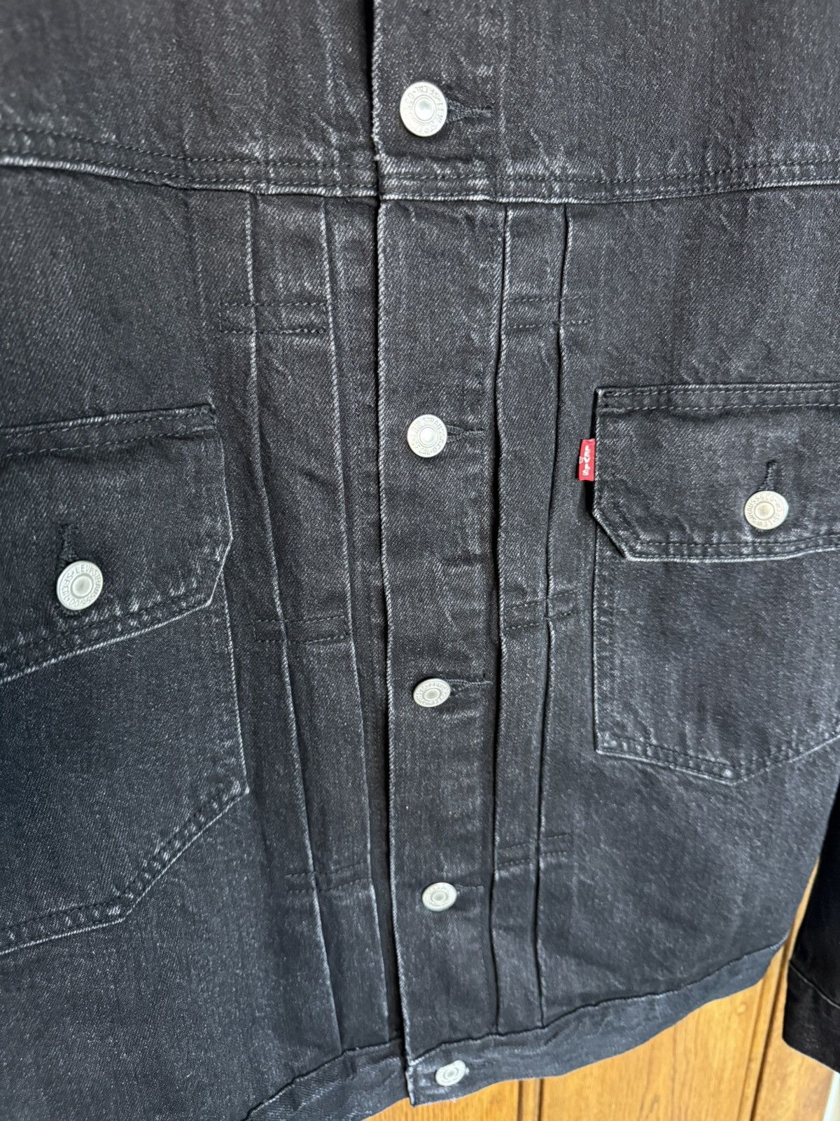 DENIM TEARS × Levi's Denim tears Levi’s black studded trucker jacket BNWT Size US L / EU 52-54 / 3 - 14 Thumbnail