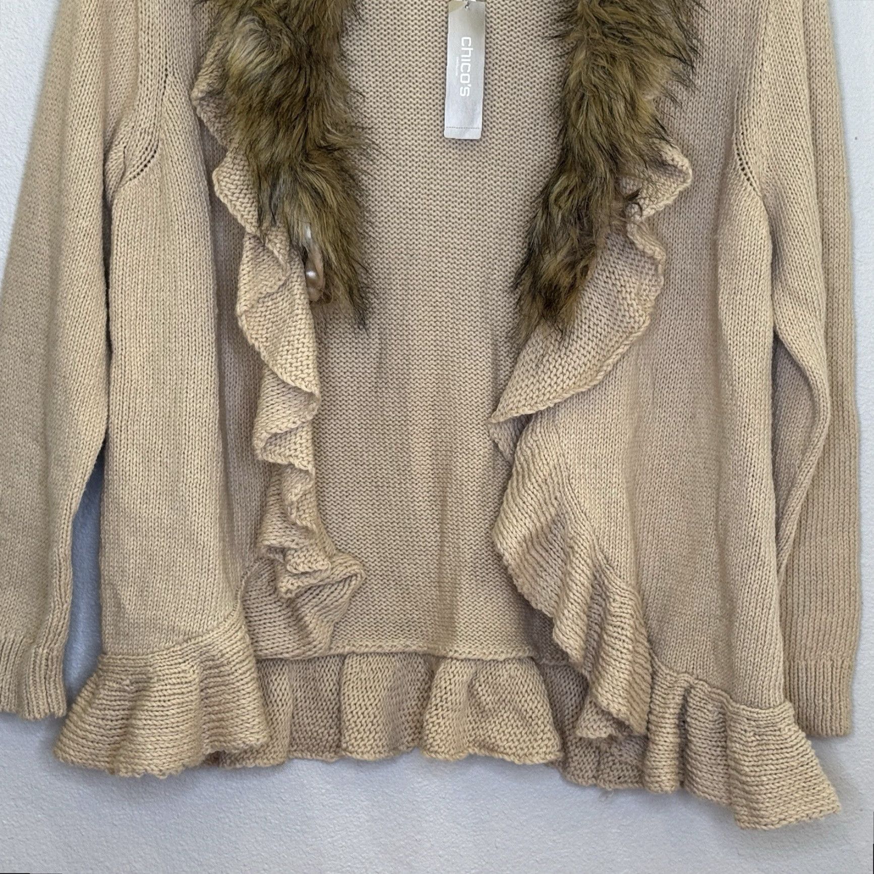 Vintage Chico's Cardigan Sweater Size 3 Tan Removable Faux Fur Collar Ruffle Trim Long Sleeve NWT Women Mens? Size XS / US 0-2 / IT 36-38 - 5 Thumbnail