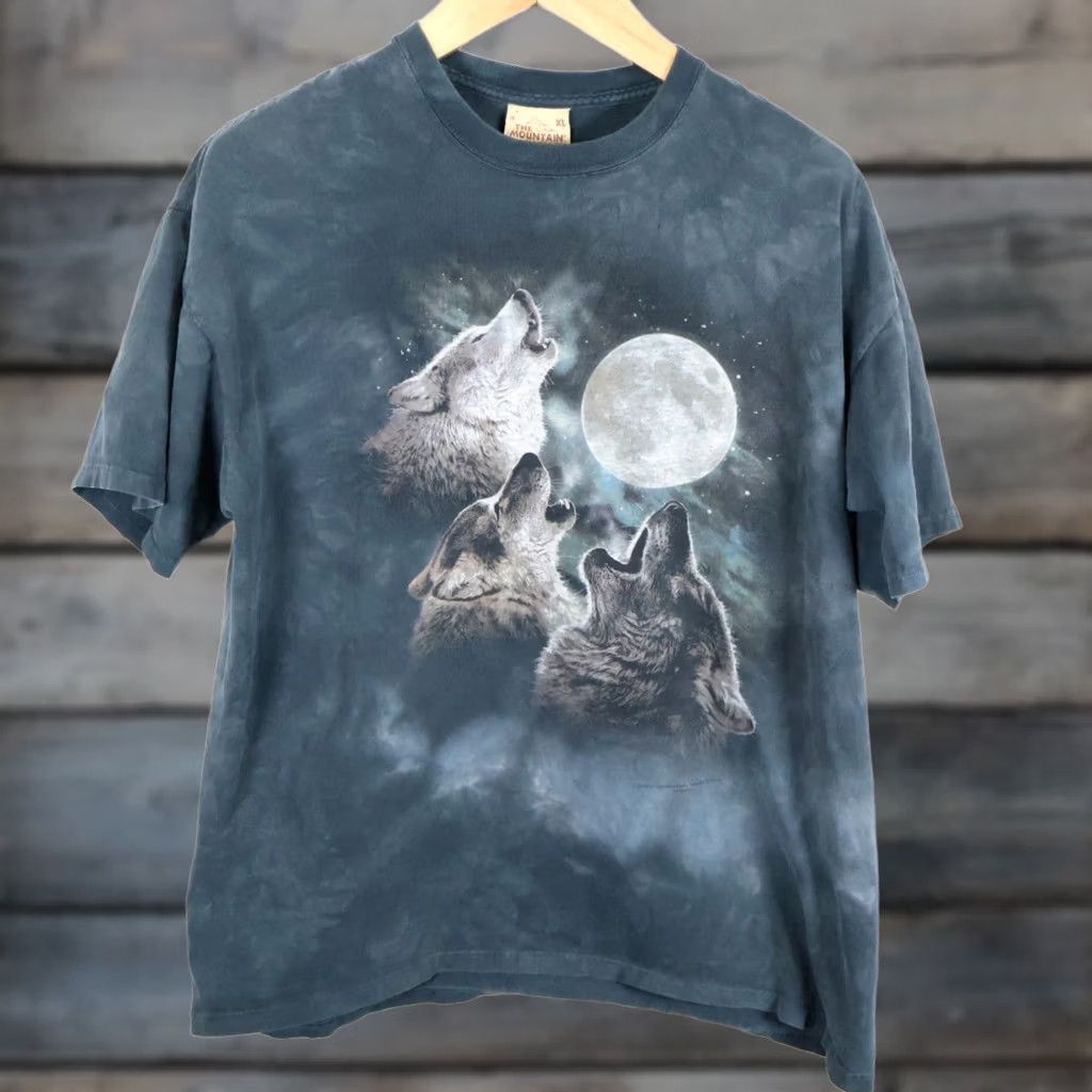 The Mountain VINTAGE The Mountain 3 Wolves Moon T-Shirt Adult XL Gray Tie Dye VTG Moon, Animals, Nature, Outdoor Shirt Mens XL Gray Size US XL / EU 56 / 4 - 1 Thumbnail