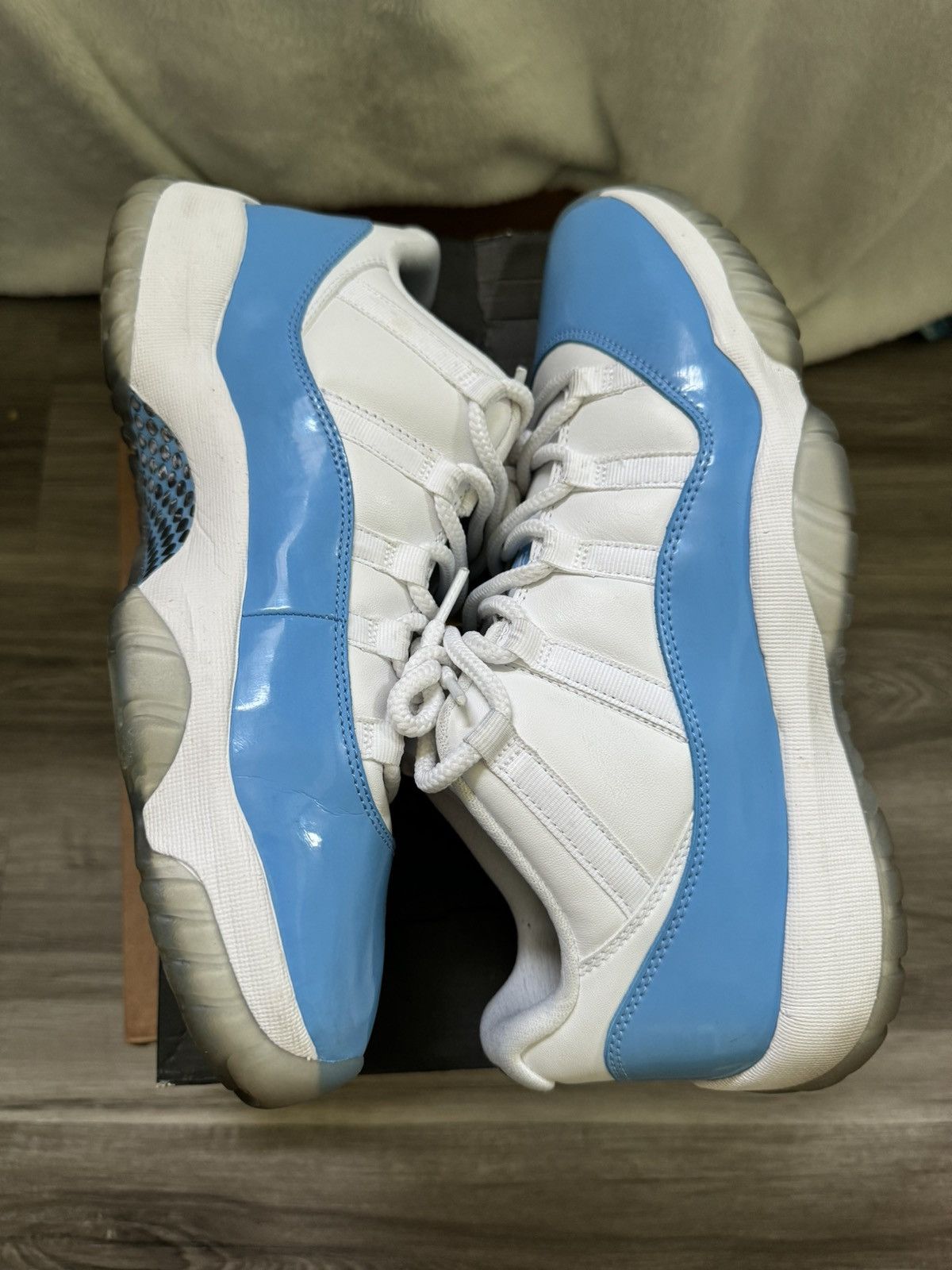 Jordan Brand Air Jordan 11 Retro Low 'UNC' 2017 Size US 11.5 / EU 44-45 - 6 Thumbnail