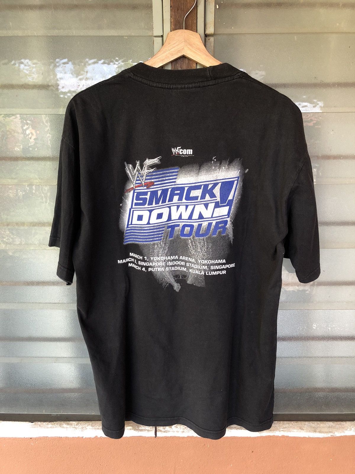 WWF Vintage 02’s WWF The Rock Smack Down Tour Rare Shirt Tee Size US XL / EU 56 / 4 - 7 Thumbnail