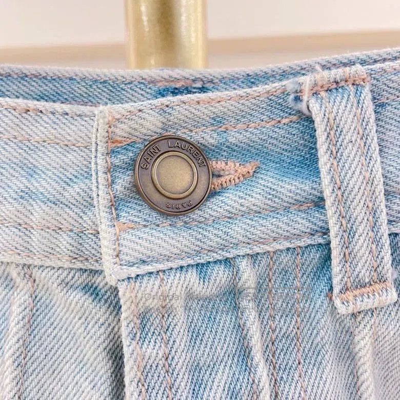 Saint Laurent Paris Saint Laurent Blue Striped Shorts Size 25 . Size 24" / US 00 / IT 34 - 4 Thumbnail