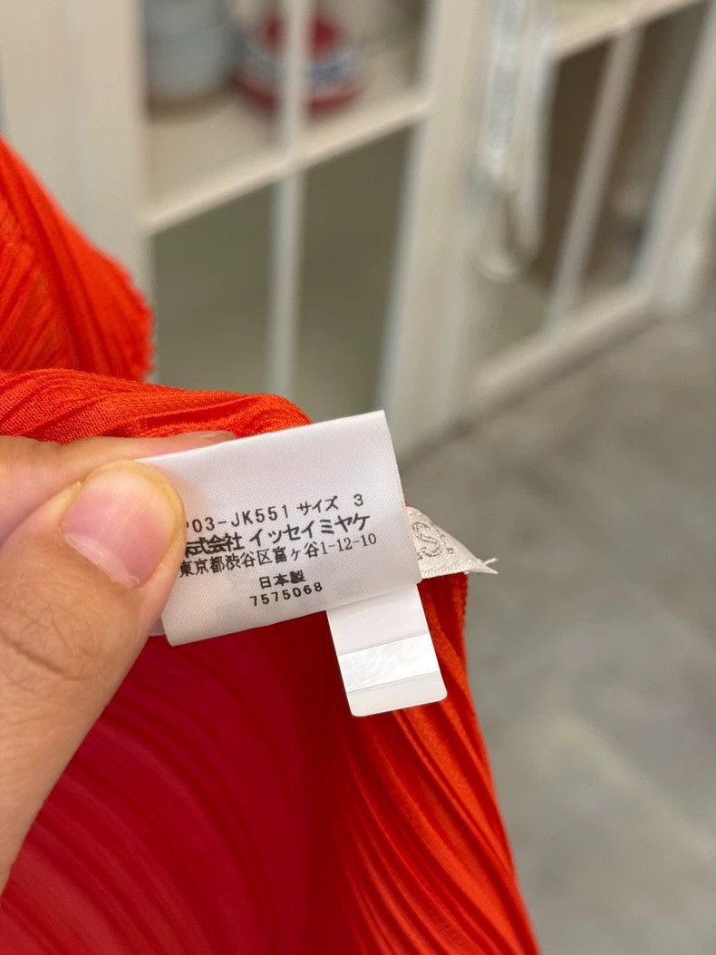 Issey Miyake issey miyake size:3 Short sleeves with orange-red petals 2 Size XXS / US 00 / IT 34 - 4 Thumbnail