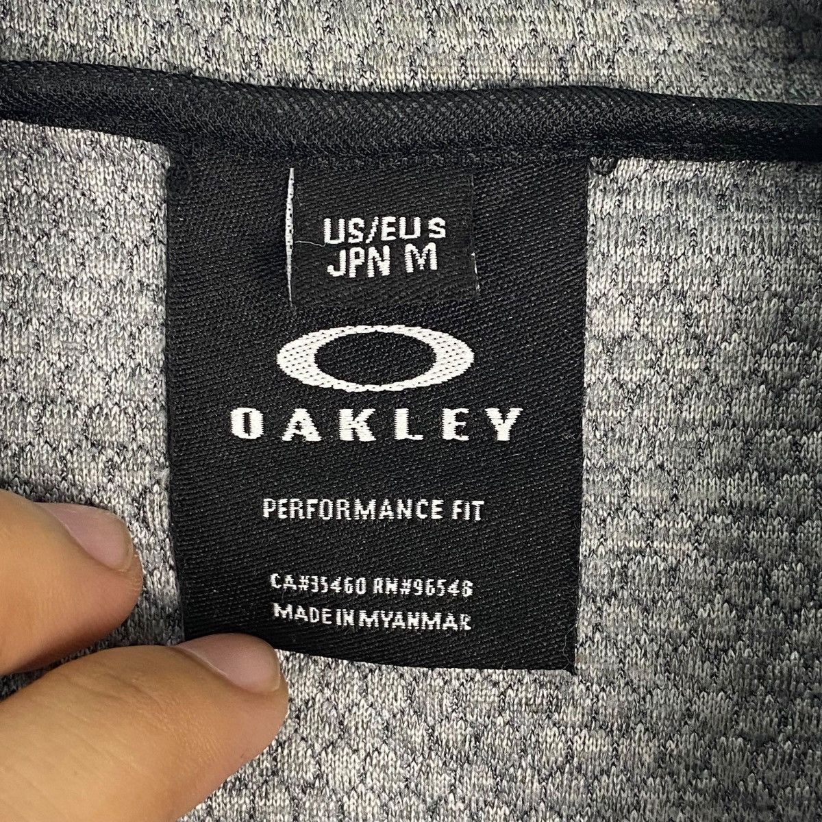 Other Vintage Oakley Hoodie Sweater Gray Pullover Jumper Size M Size US M / EU 48-50 / 2 - 5 Thumbnail
