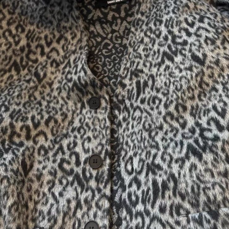 Japanese Brand × Vintage Avant garde y2k leopard woollen faux fur jacket Size US XL / EU 56 / 4 - 8 Thumbnail