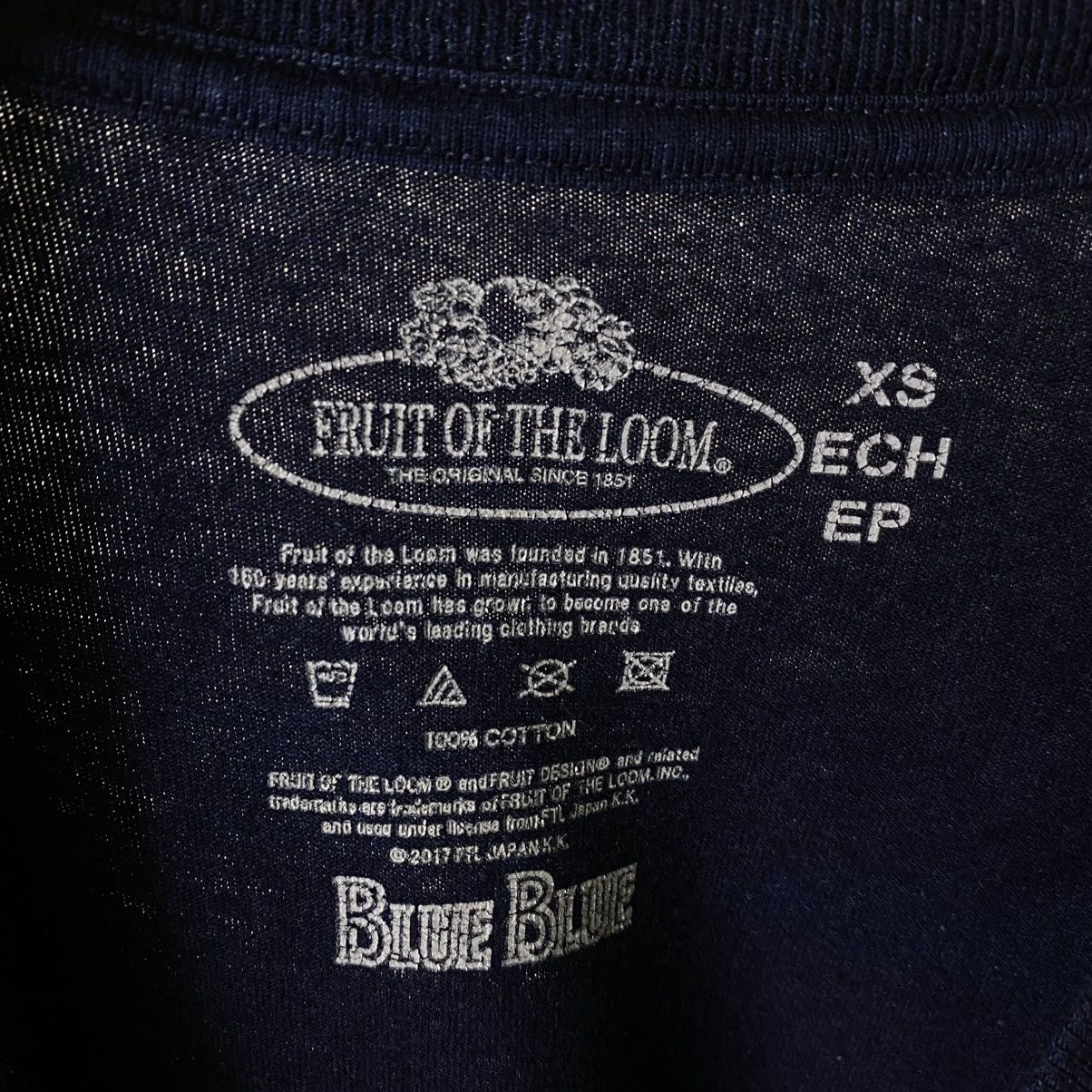 Blue Blue Japan × Fruit Of The Loom V Neck Navy Blank Collaboration T Shirt Size US S / EU 44-46 / 1 - 5 Thumbnail