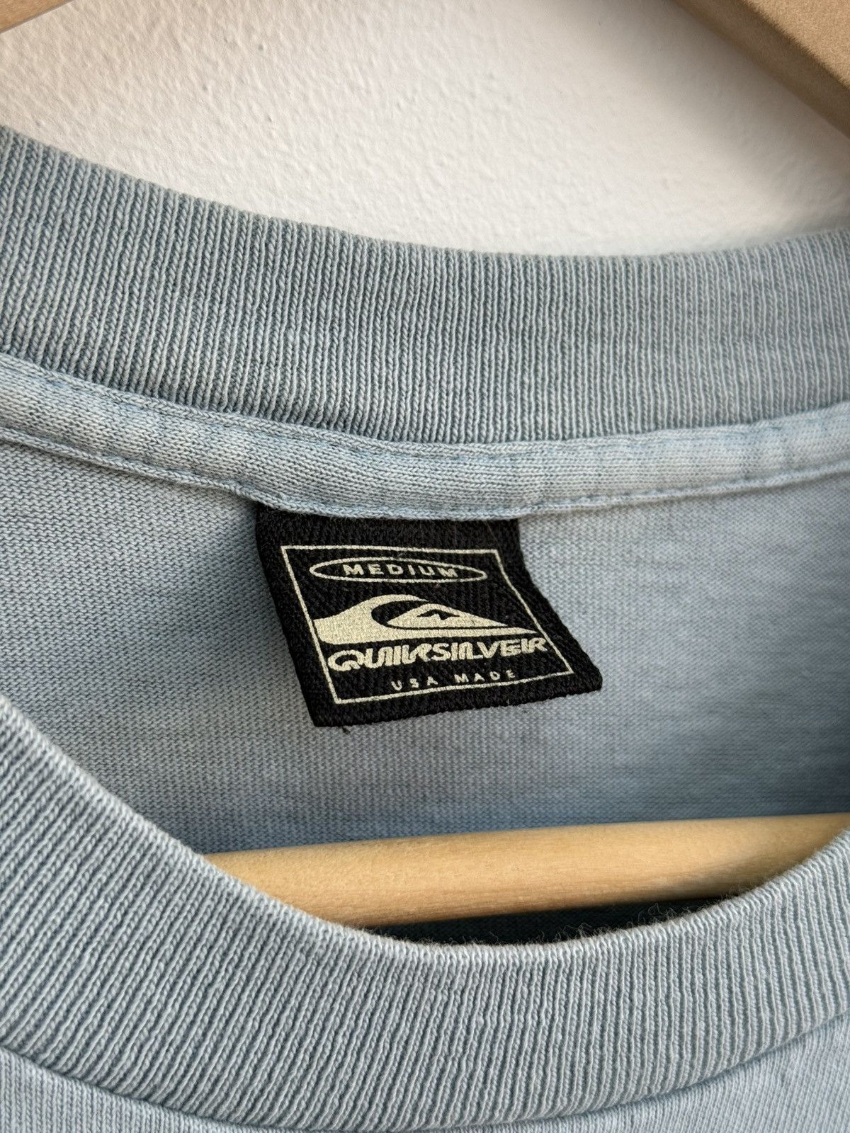 Quiksilver Vintage 90s Quiksilver Faded Graphic T-Shirt Surf Style Size US M / EU 48-50 / 2 - 9 Thumbnail