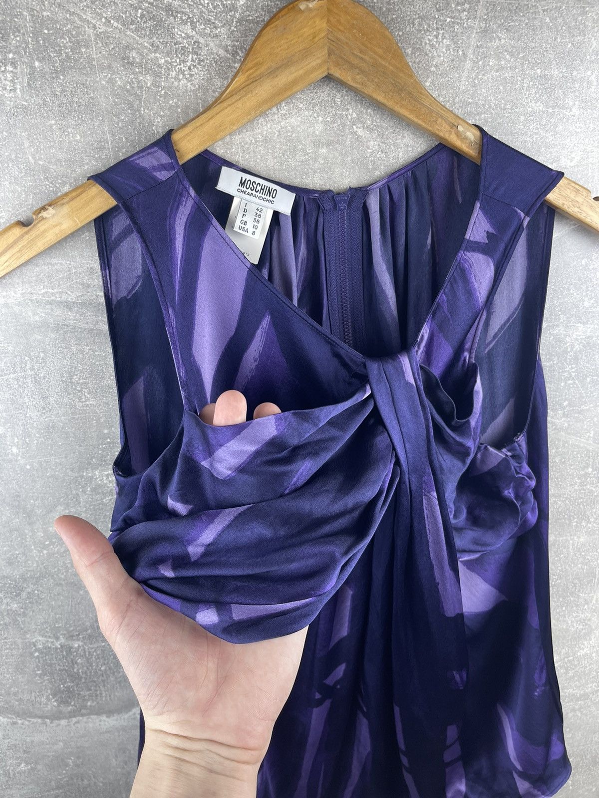 Moschino Moschino Cheap and Chic Ladies NWT Luxury Purple Silk Top Size M / US 6-8 / IT 42-44 - 5 Thumbnail