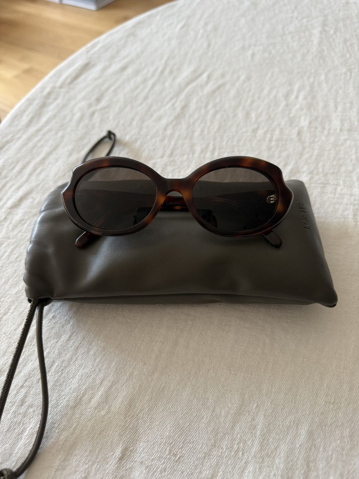 Loewe Loewe Oval Turtle sunglasses Size ONE SIZE - 6 Thumbnail