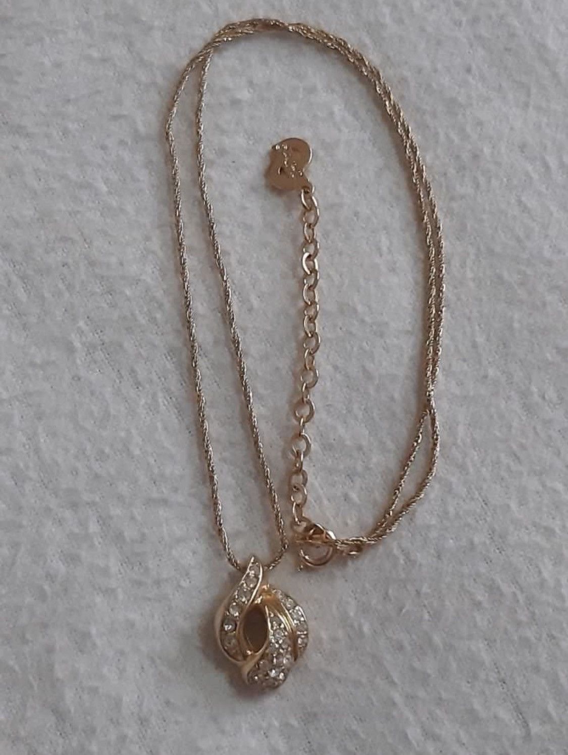 Dior Christian Dior Crystal Pendant Gold Tone Neckless Size ONE SIZE - 5 Thumbnail