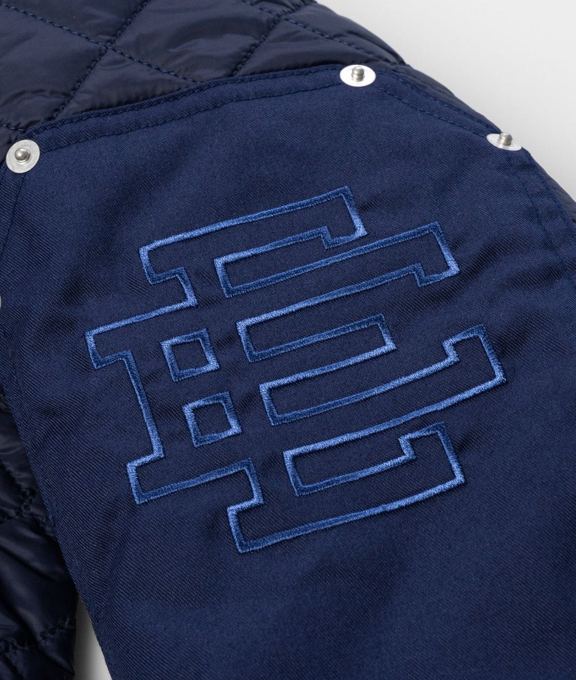 Eric Emanuel Eric Emanuel quilted navy bomber jacket large Size US L / EU 52-54 / 3 - 2 Thumbnail