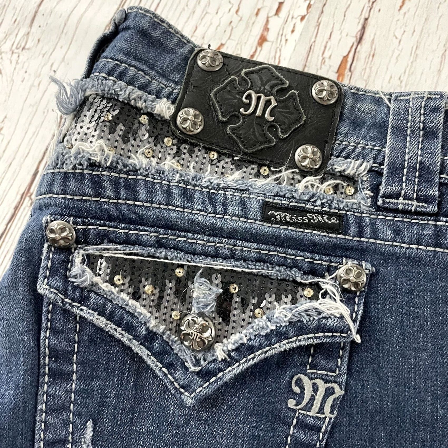Miss Me Miss Me Jeans Bootscut Denim Blue Women 30 Medium Wash Jeans Womens Size 30 Miss Me Blue Denim Jeans Women's 30 Size 30" / US 8 / IT 44 - 2 Thumbnail