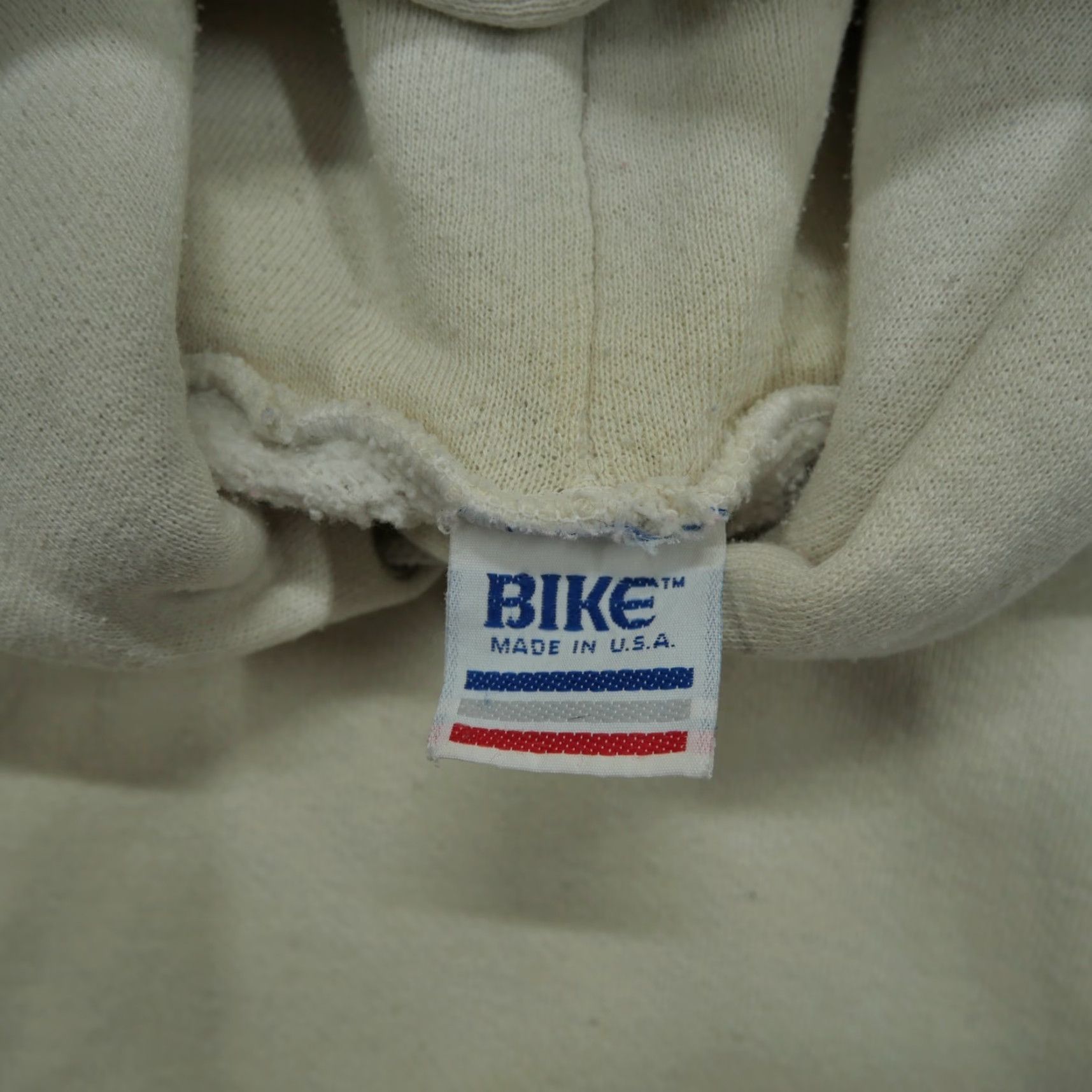 Vintage VINTAGE Bike Hoodie Mens Large L Ivory White Distressed Pullover Blank 80s 90s Logo Pocket Sweatshirt Size US L / EU 52-54 / 3 - 6 Thumbnail