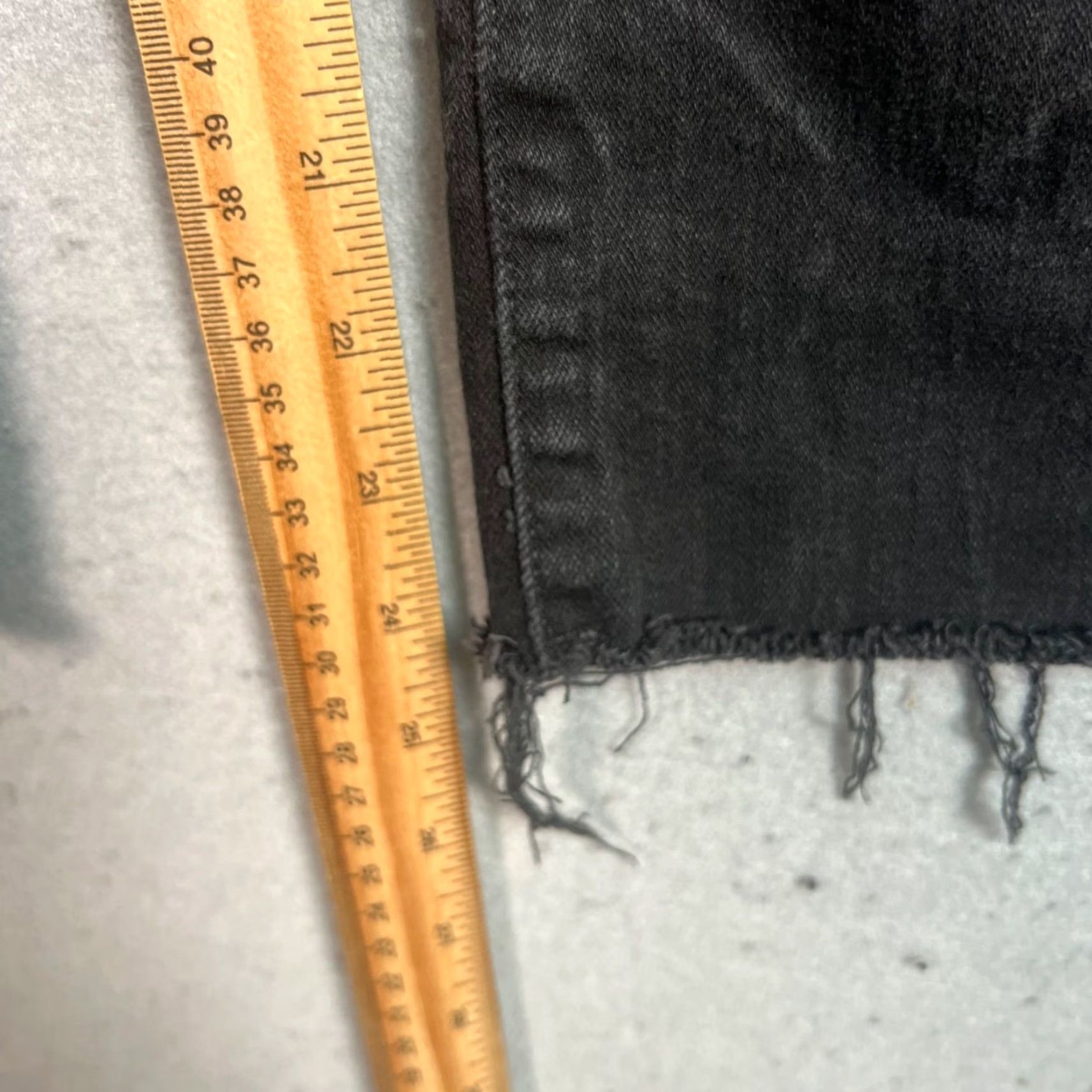 Zara Zara Womens Jeans Size 4 Black Frayed Hem Straight Leg Cotton Blend Denim Size 27" / US 4 / IT 40 - 7 Thumbnail