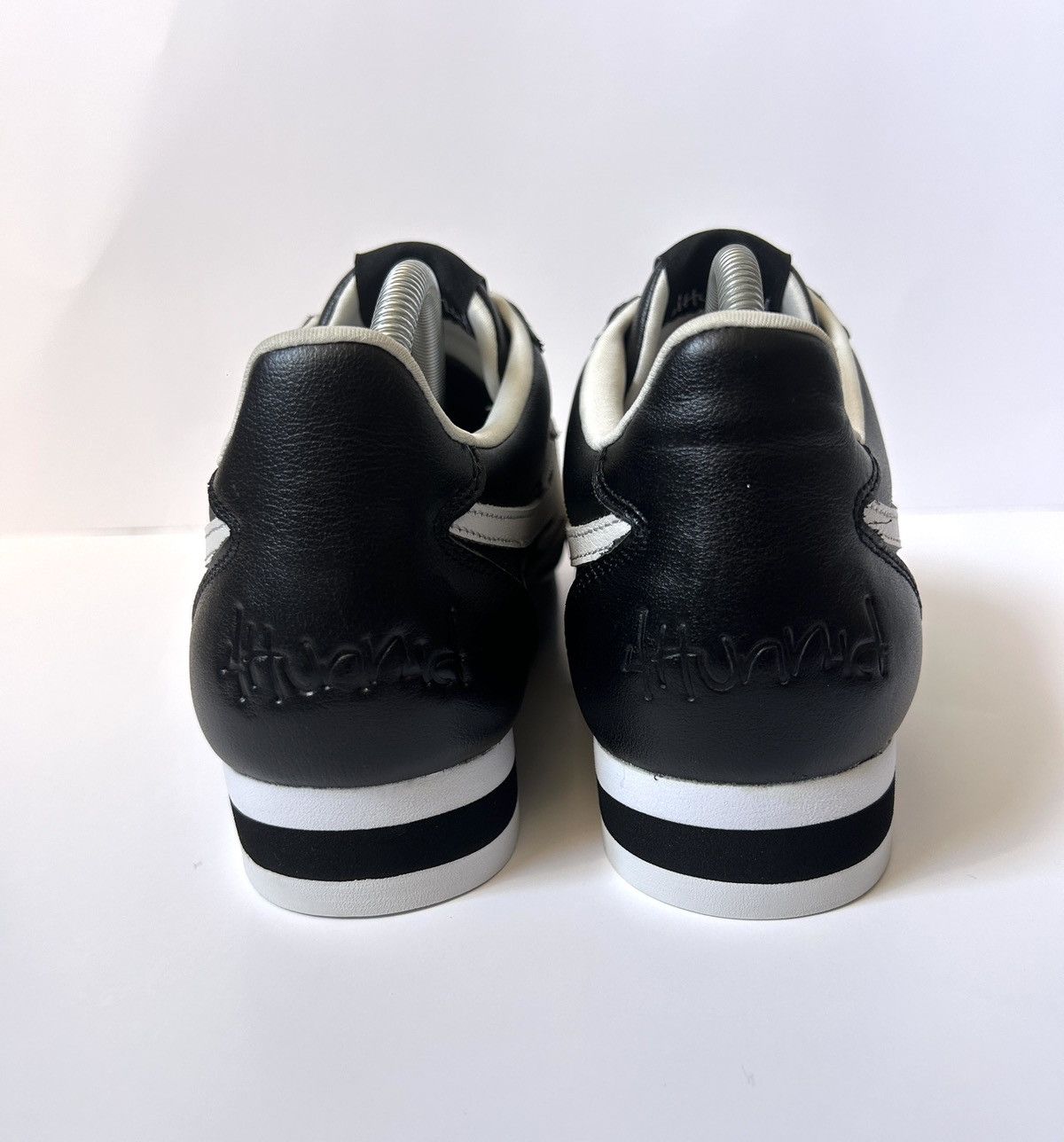 4HUNNID YG 4Hunnid The Flame Block Runner Black/White Shoes Size: 9 Size US 9 / EU 42 - 5 Thumbnail