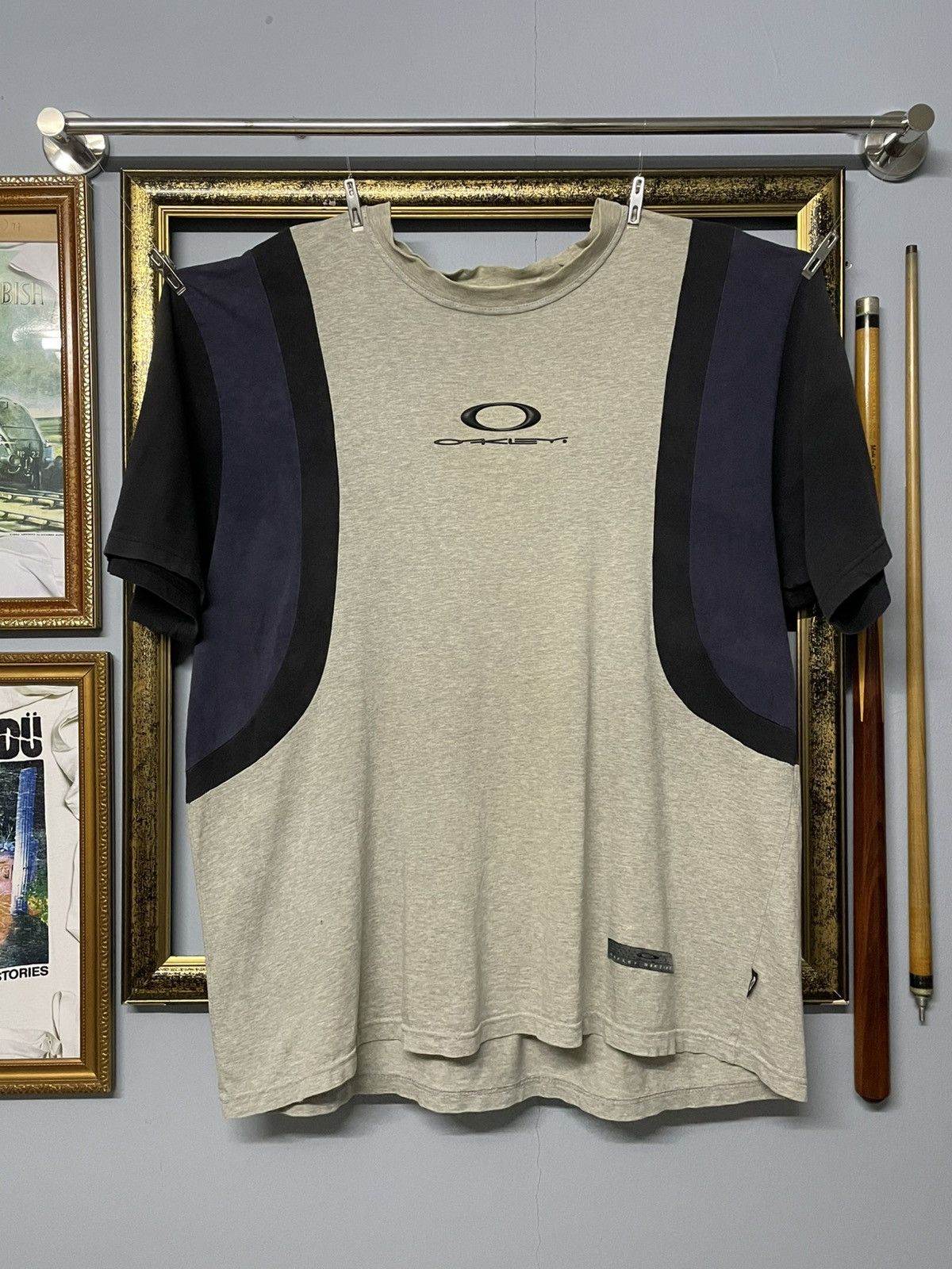 Oakley Vintage 90s Designer Oakley Distressed Tshirt Software Size US XXL / EU 58 / 5 - 7 Thumbnail