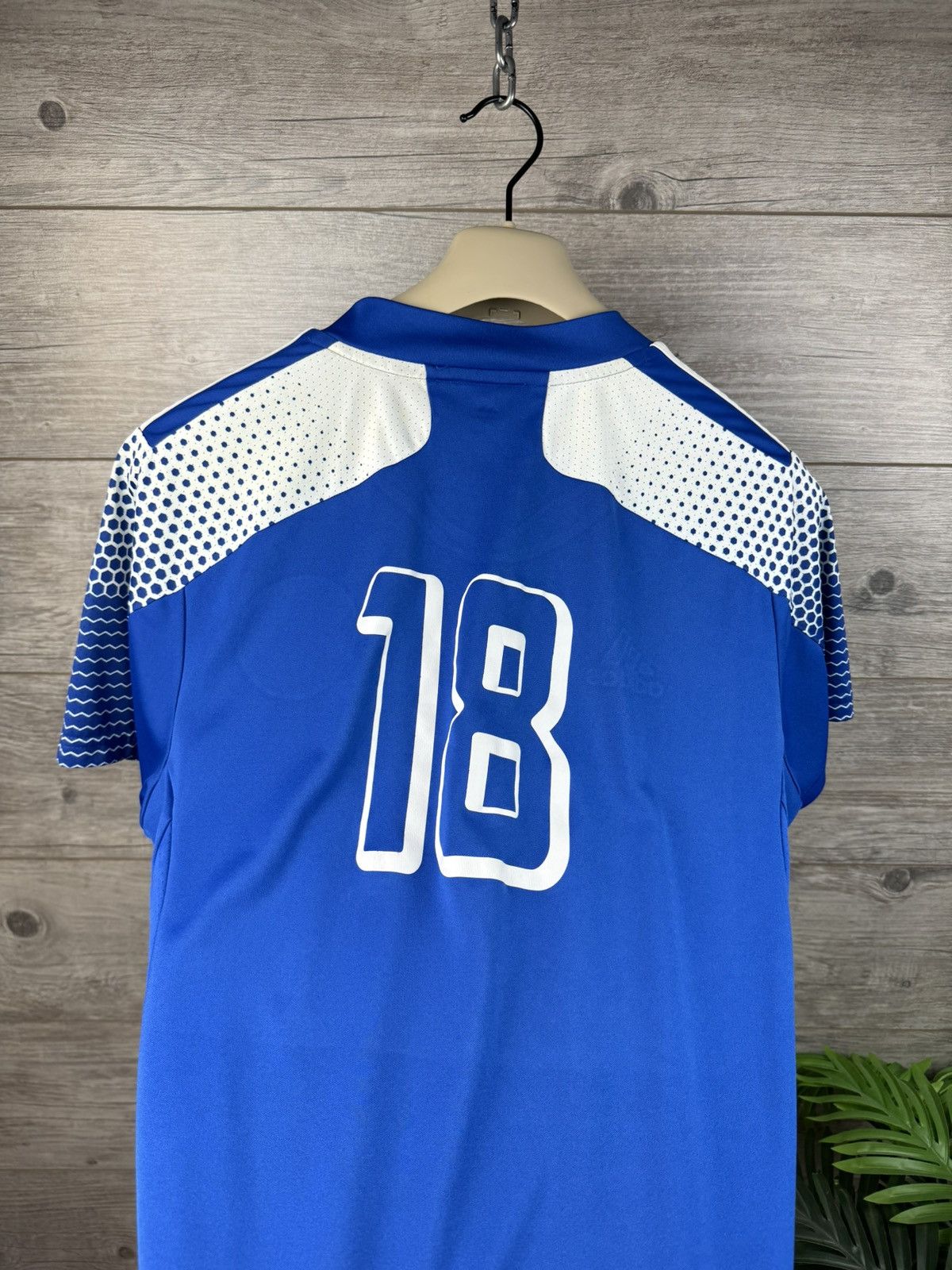 Adidas Adidas Soccer Jersey Streetwear Tee T-shirt size M Size US M / EU 48-50 / 2 - 11 Thumbnail