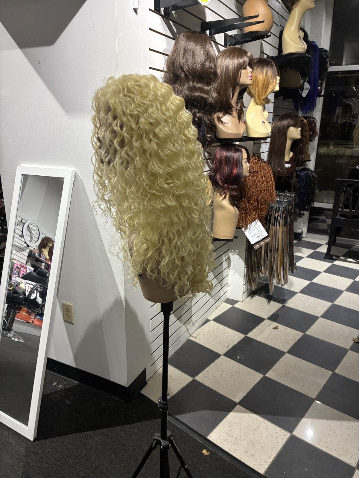 Other Tess wig Size ONE SIZE - 6 Thumbnail