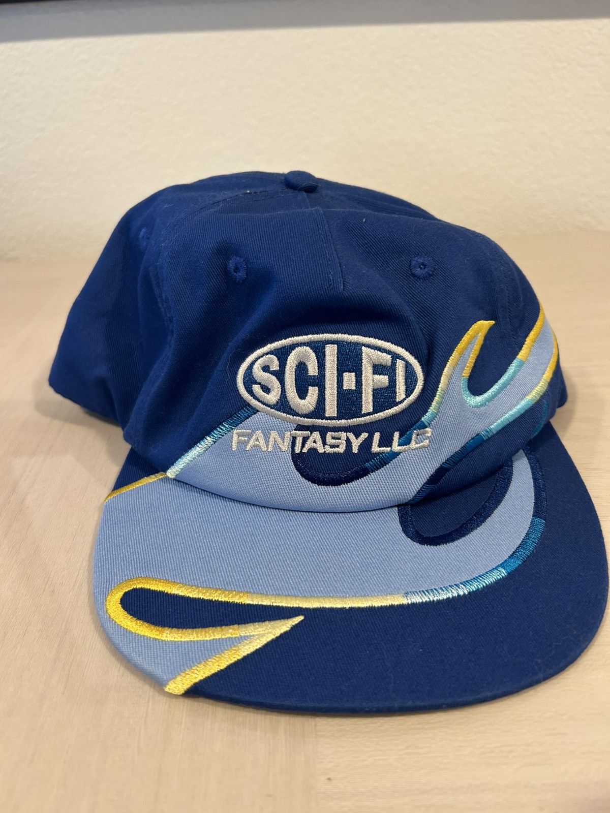 PALACE Sci-Fi Fantasy 6-PANEL CAP キャップ Palace x Sci-Fi Fantasy 6-Panel Big Yellow Men's - SS25 - US