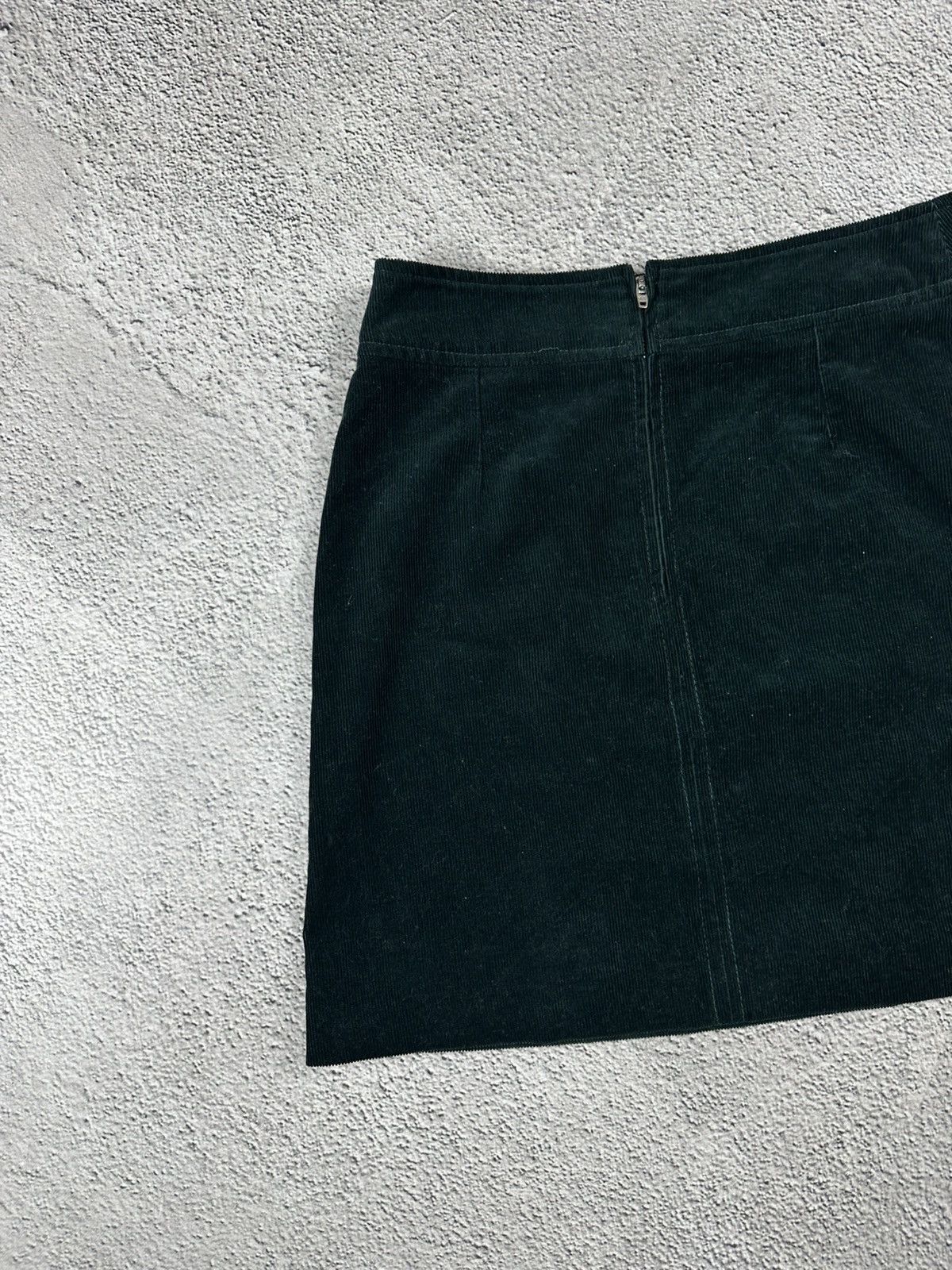 A.P.C. Vintage A.P.C Corduroy Velvet Skirt Old Money Style Classic Size 27" / US 4 / IT 40 - 6 Thumbnail