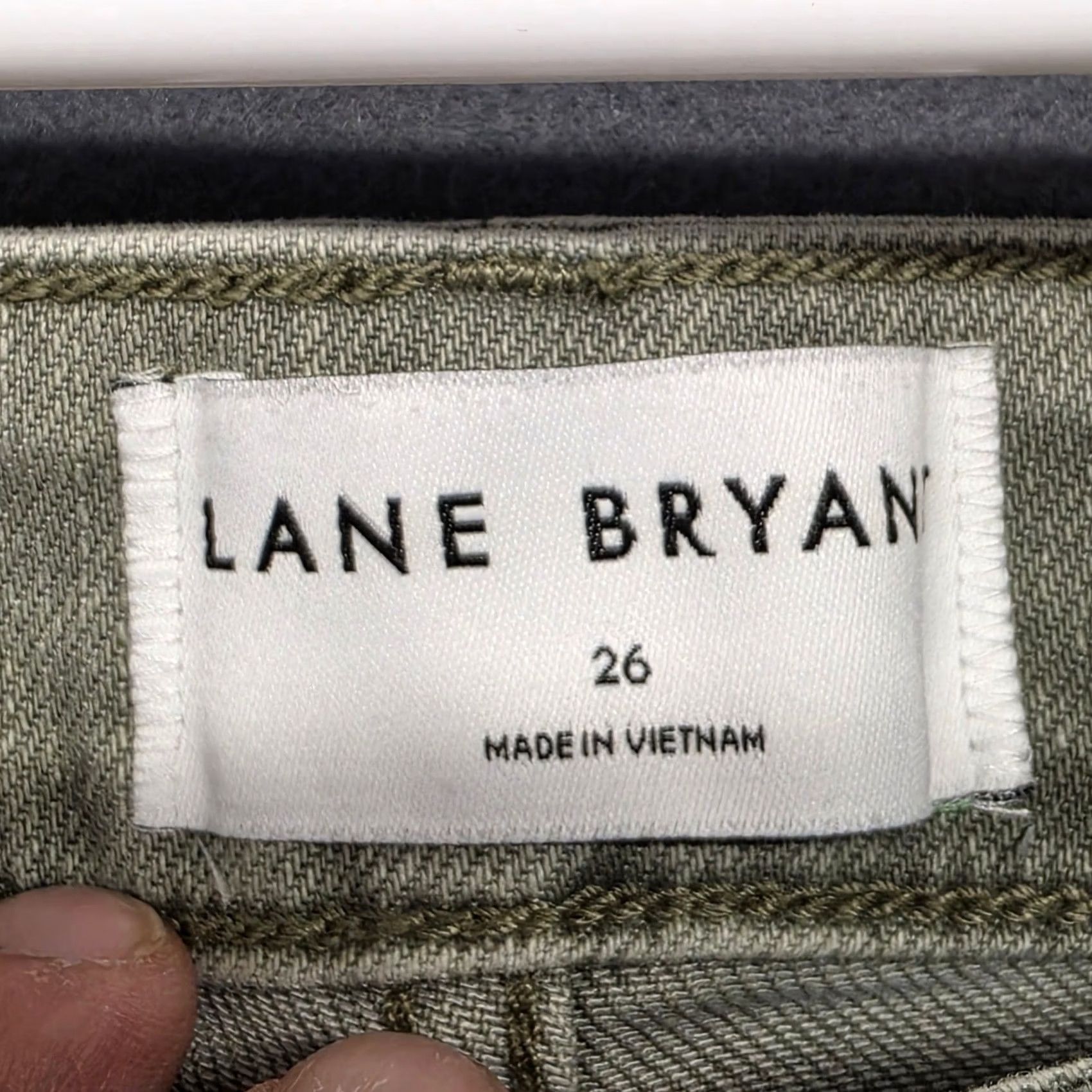 Vintage Lane Bryant Womens Size 26 Mid Rise Signature Midi Short Flex Magic Waistband Green Size 26" / US 2 / IT 38 - 3 Thumbnail