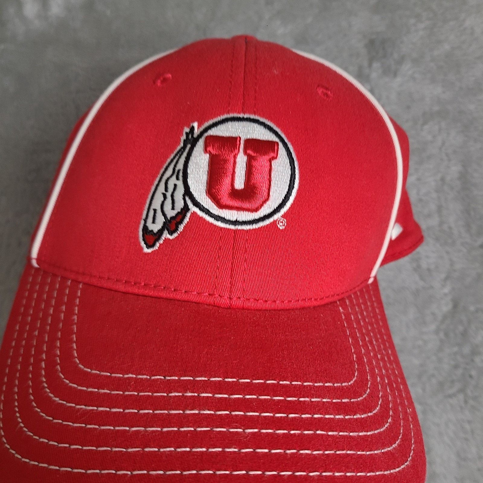 Under Armour Utah Utes Under Armour Red Hat, Adjustable Heat Gear Size ONE SIZE - 1 Thumbnail